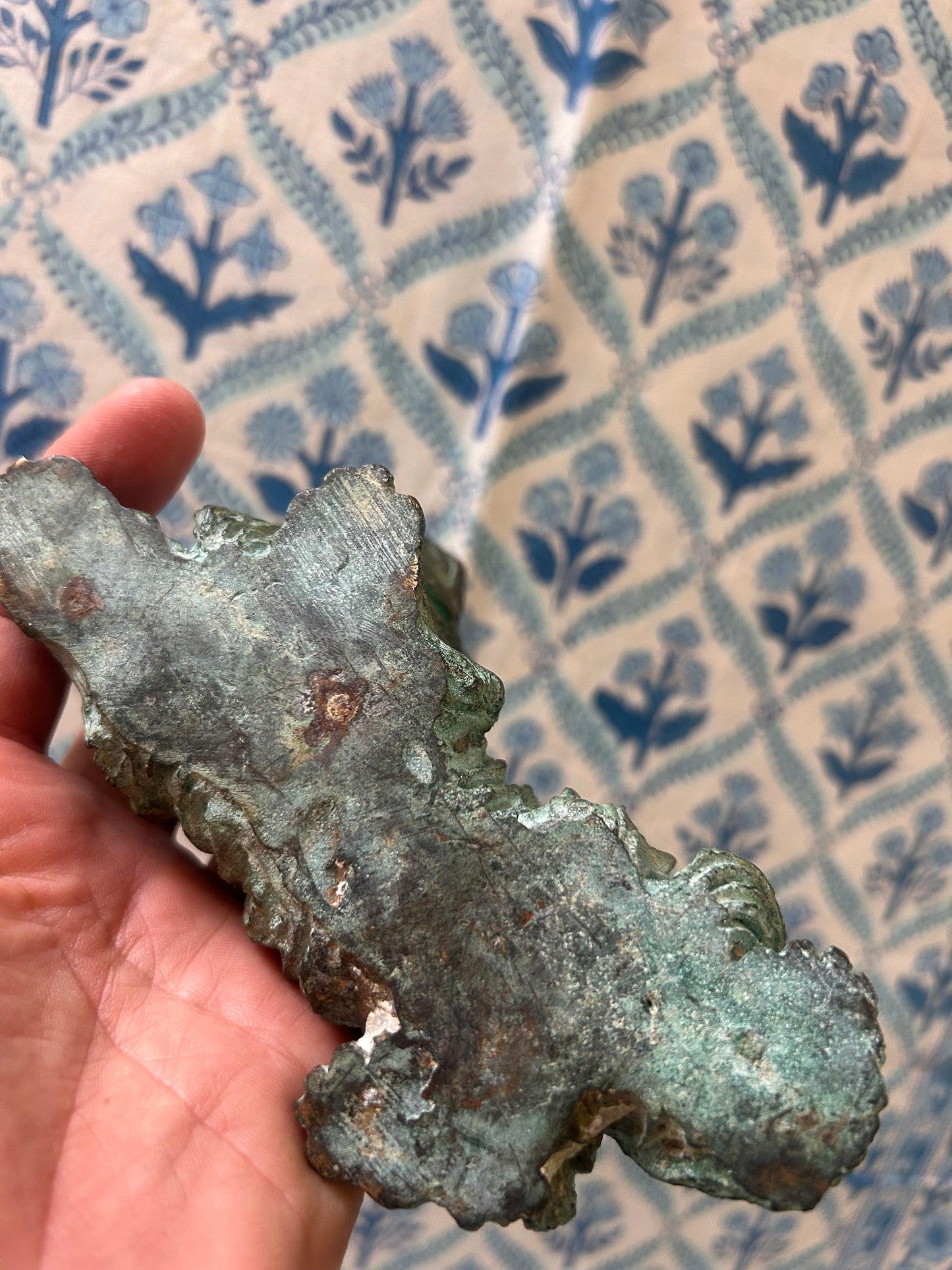 BRONZE OF A DOG