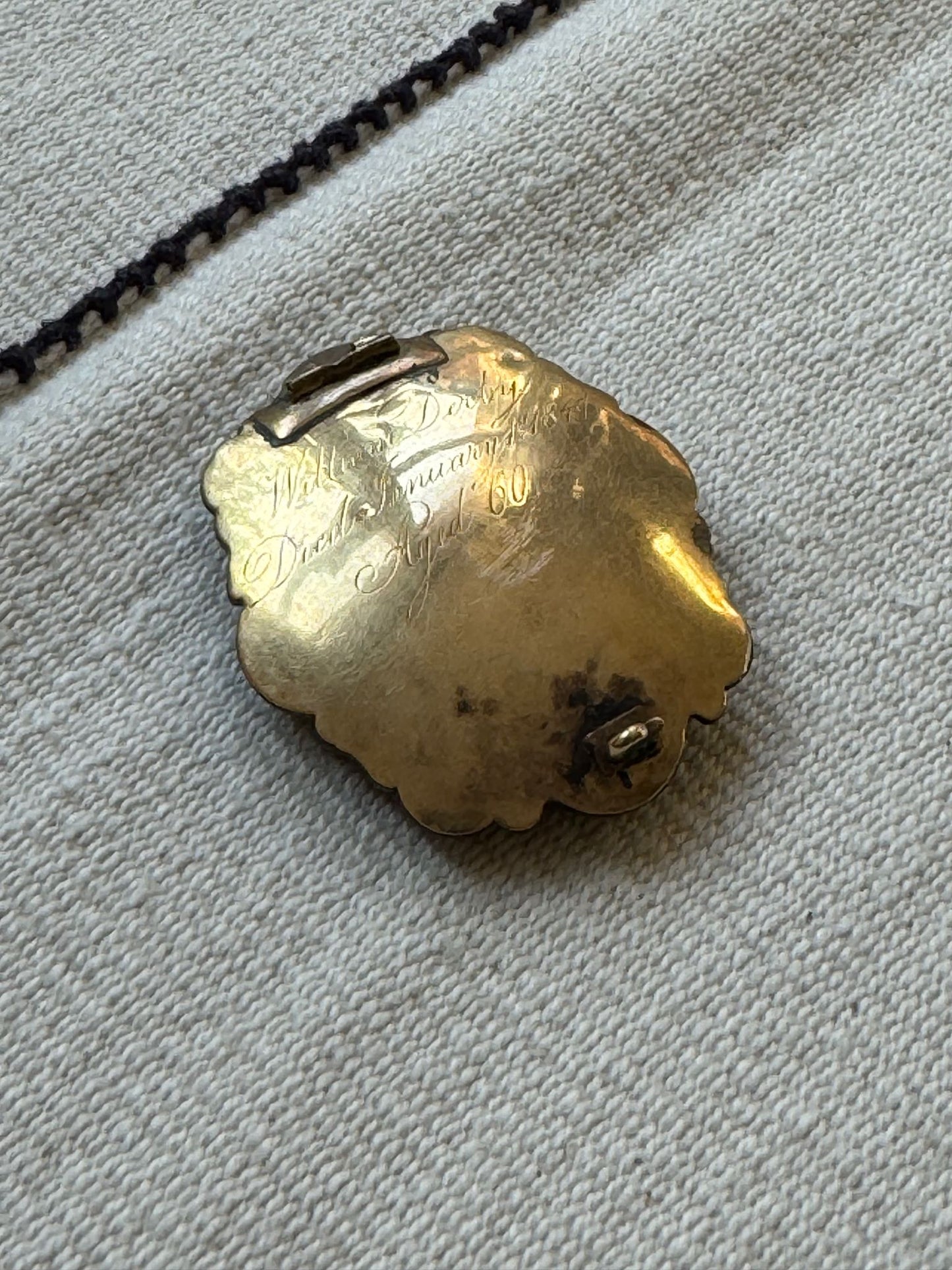 MOURNING BROOCH