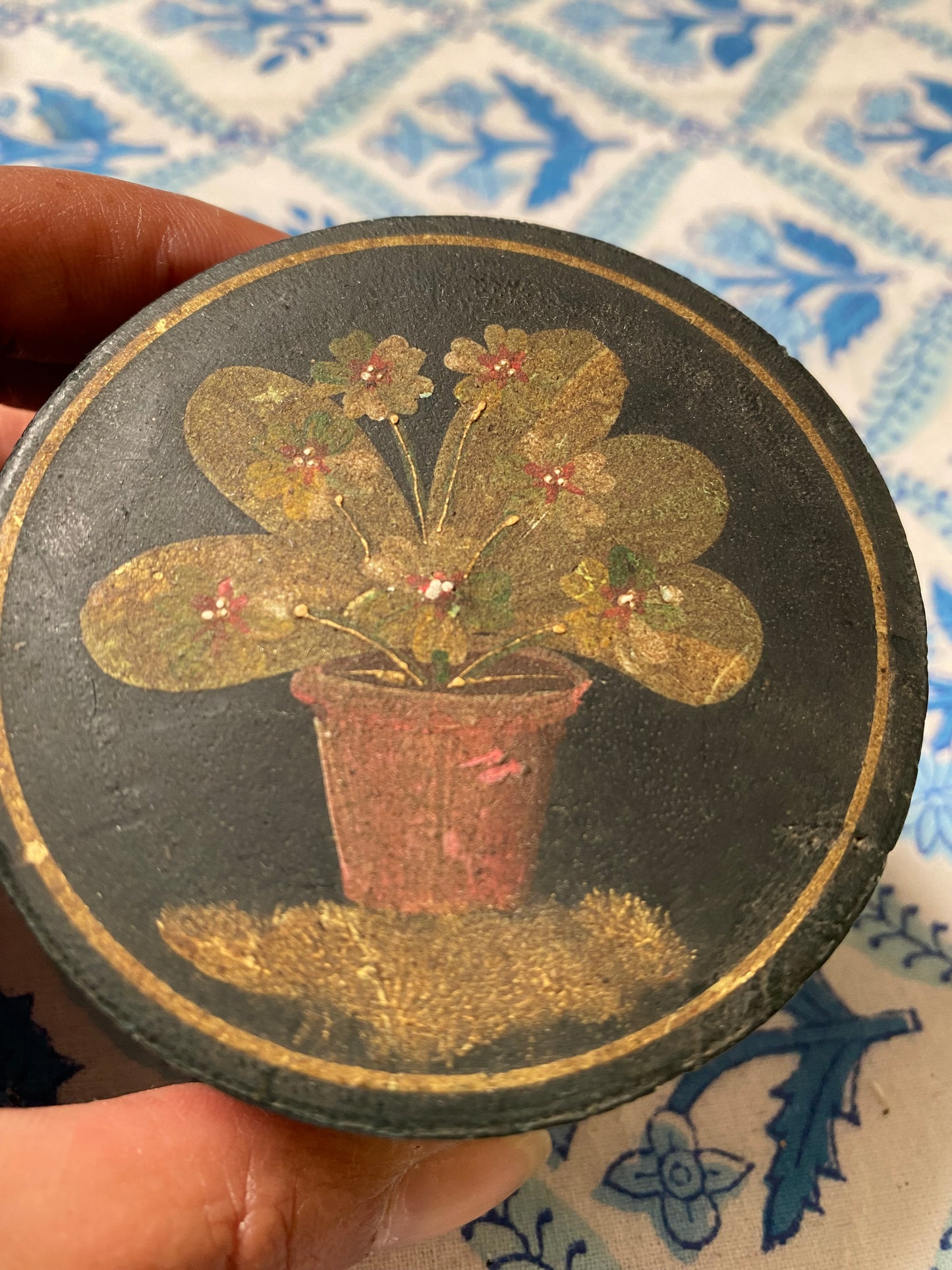 ANTIQUE BOXES