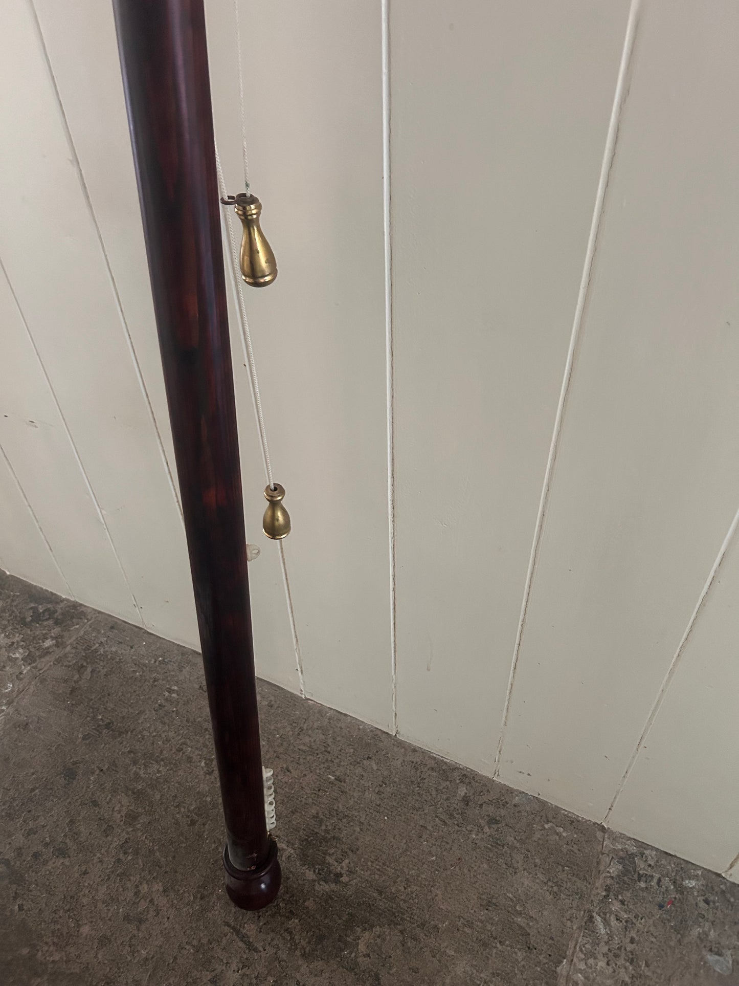 CURTAIN POLE