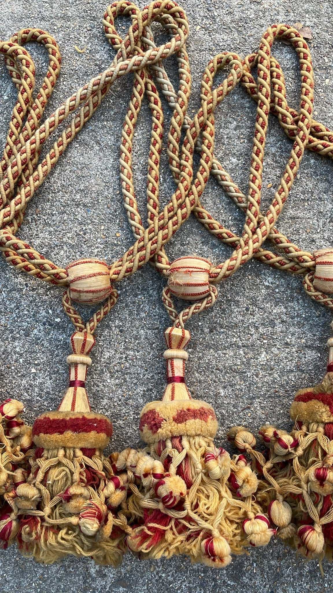 CURTAIN TIEBACKS