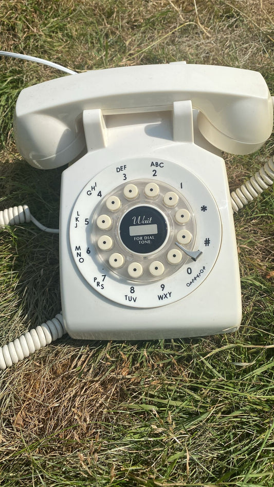 RETRO TELEPHONE