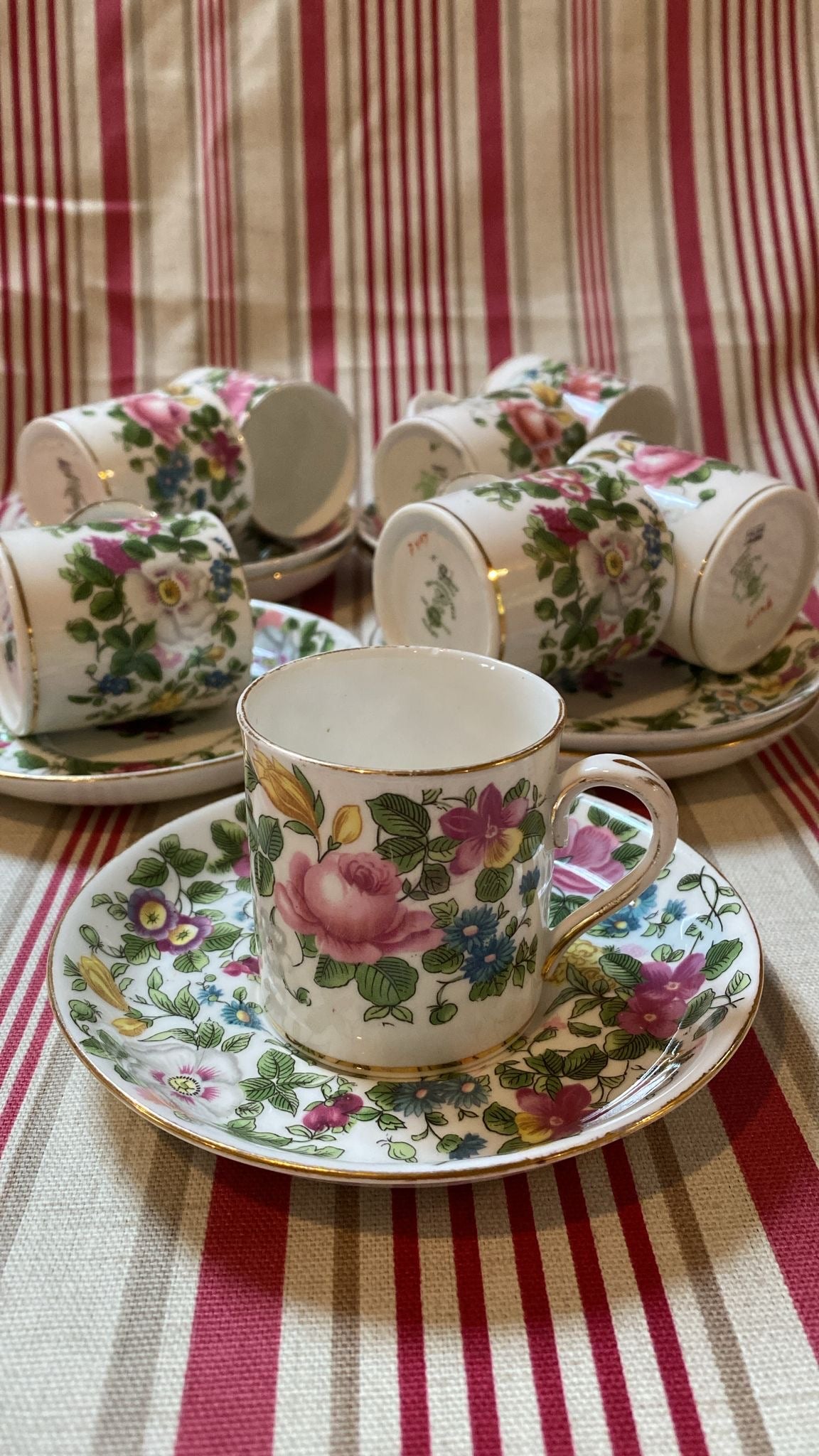 COFFEE CUPS