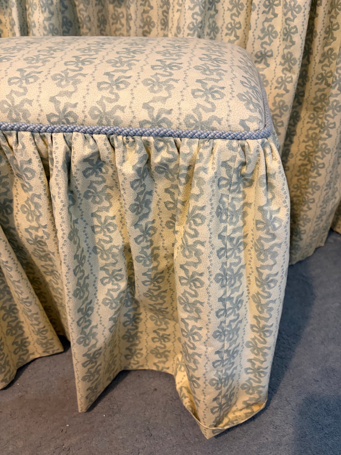 DRESSING TABLE