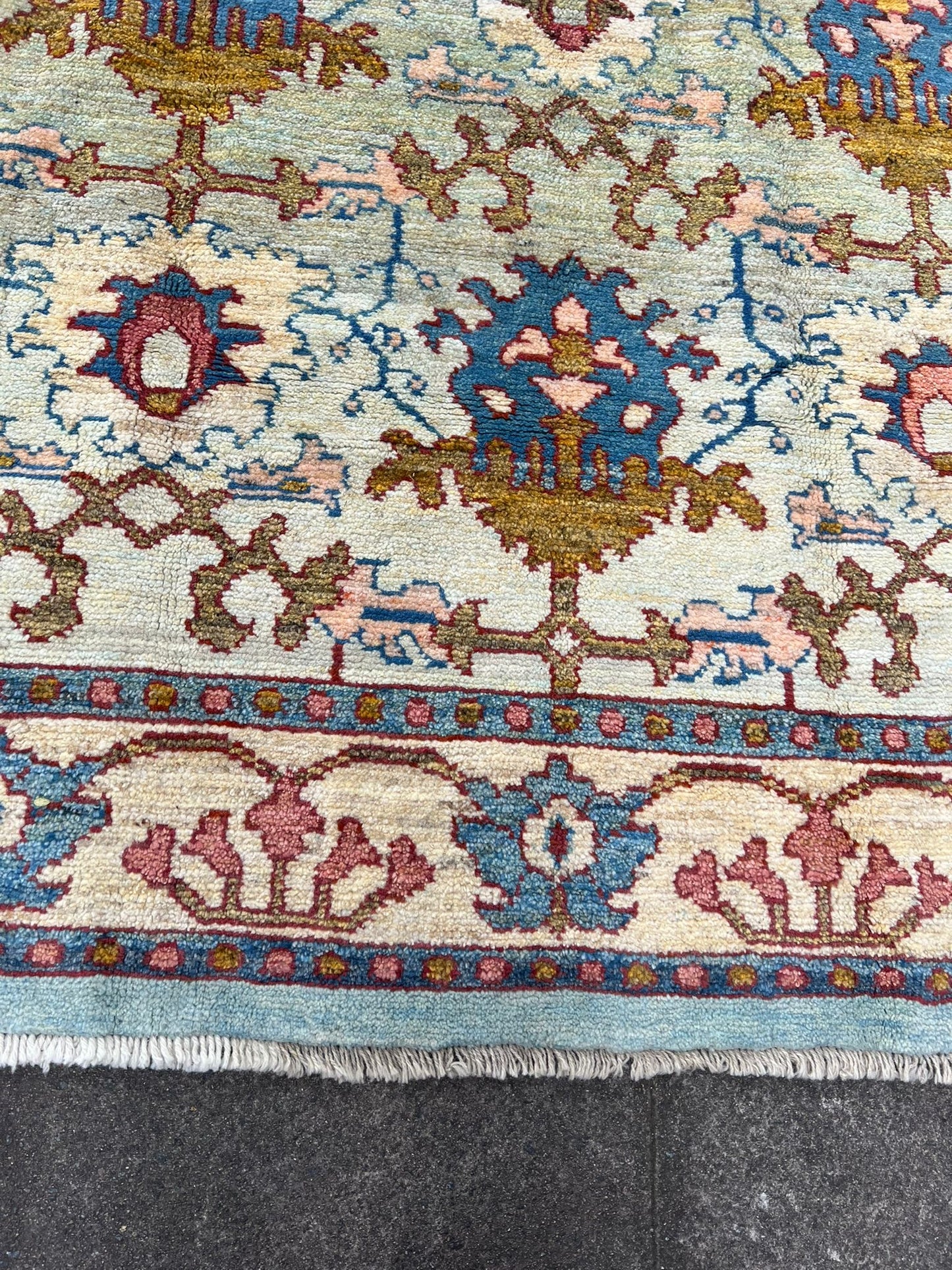 KNOTTED WOOL RUG