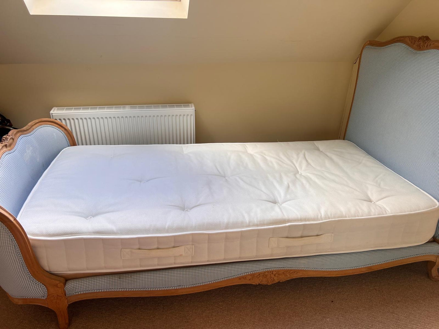 SINGLE BED