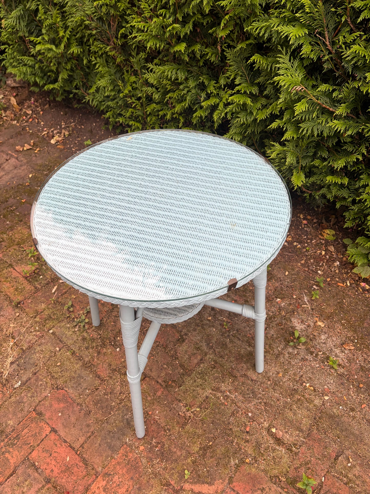 LLOYD LOOM GARDEN TABLE