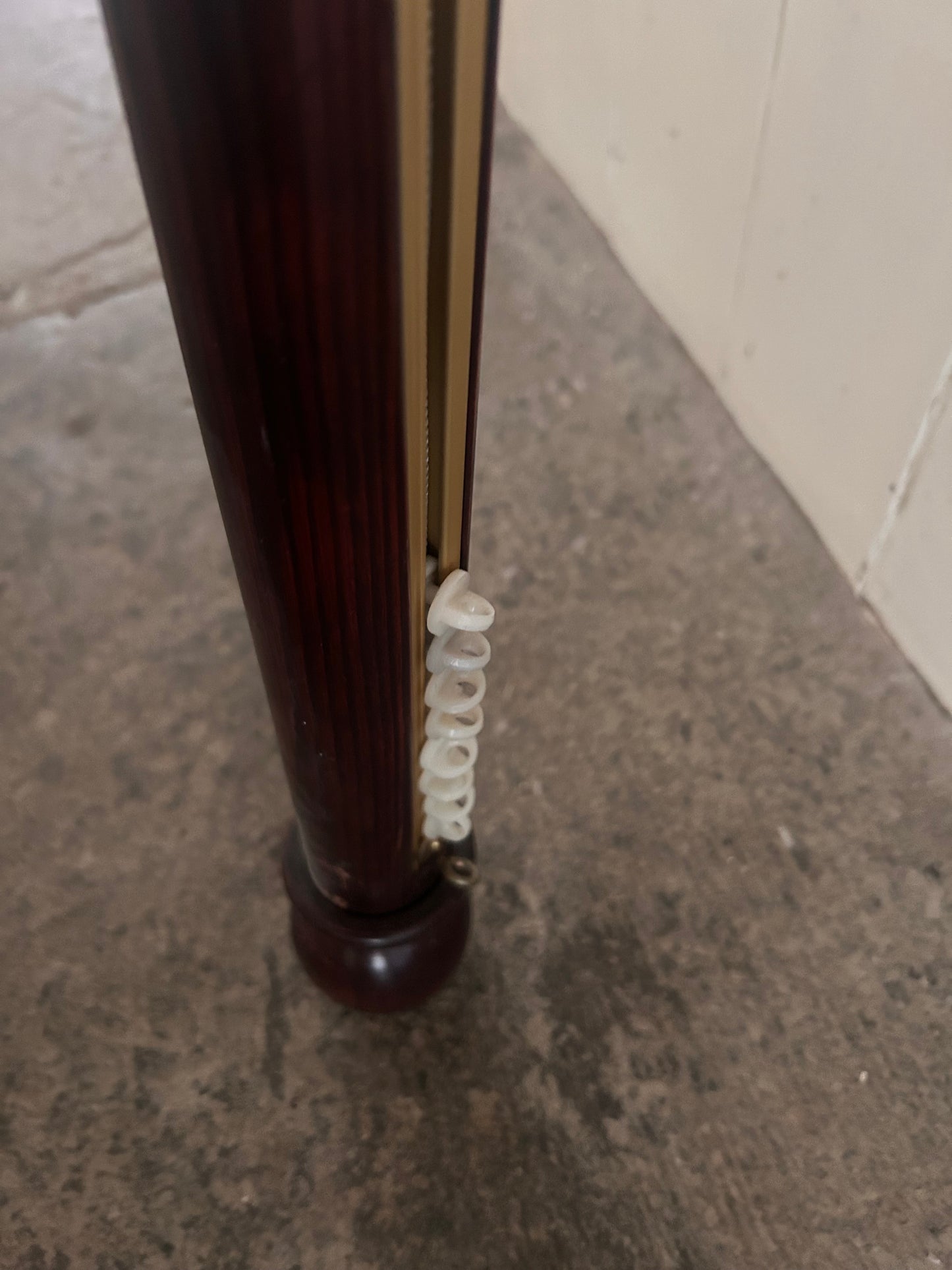 CURTAIN POLE
