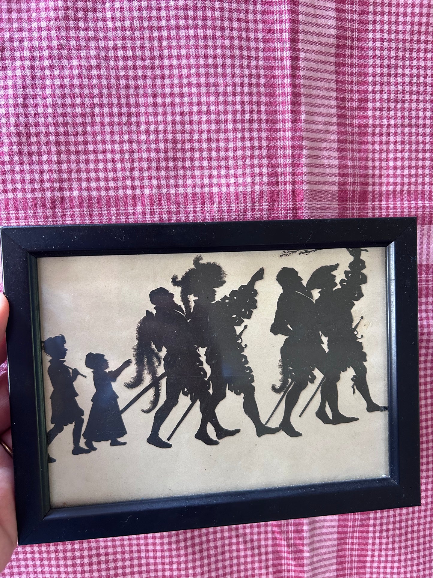 SILHOUETTE