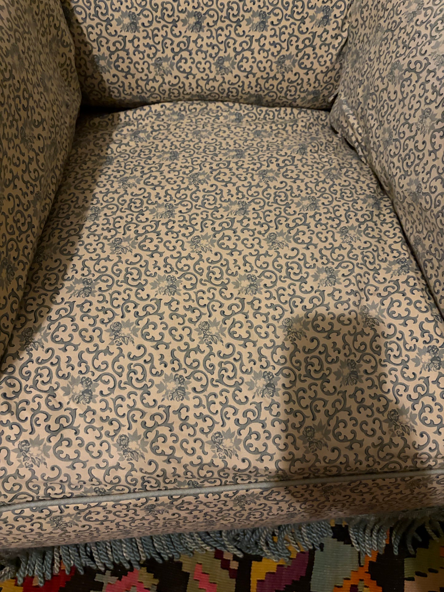 ARM CHAIR