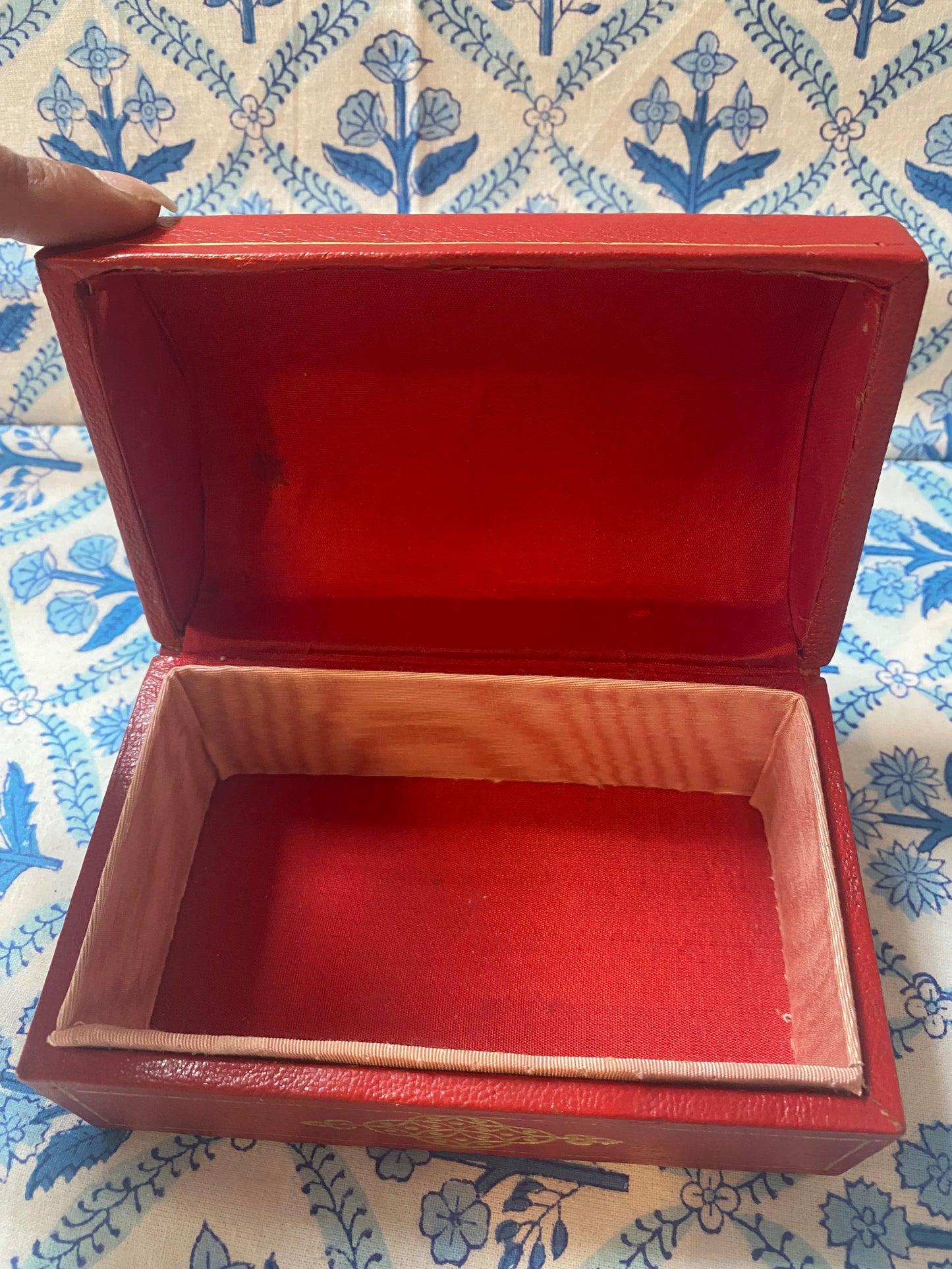 BOX