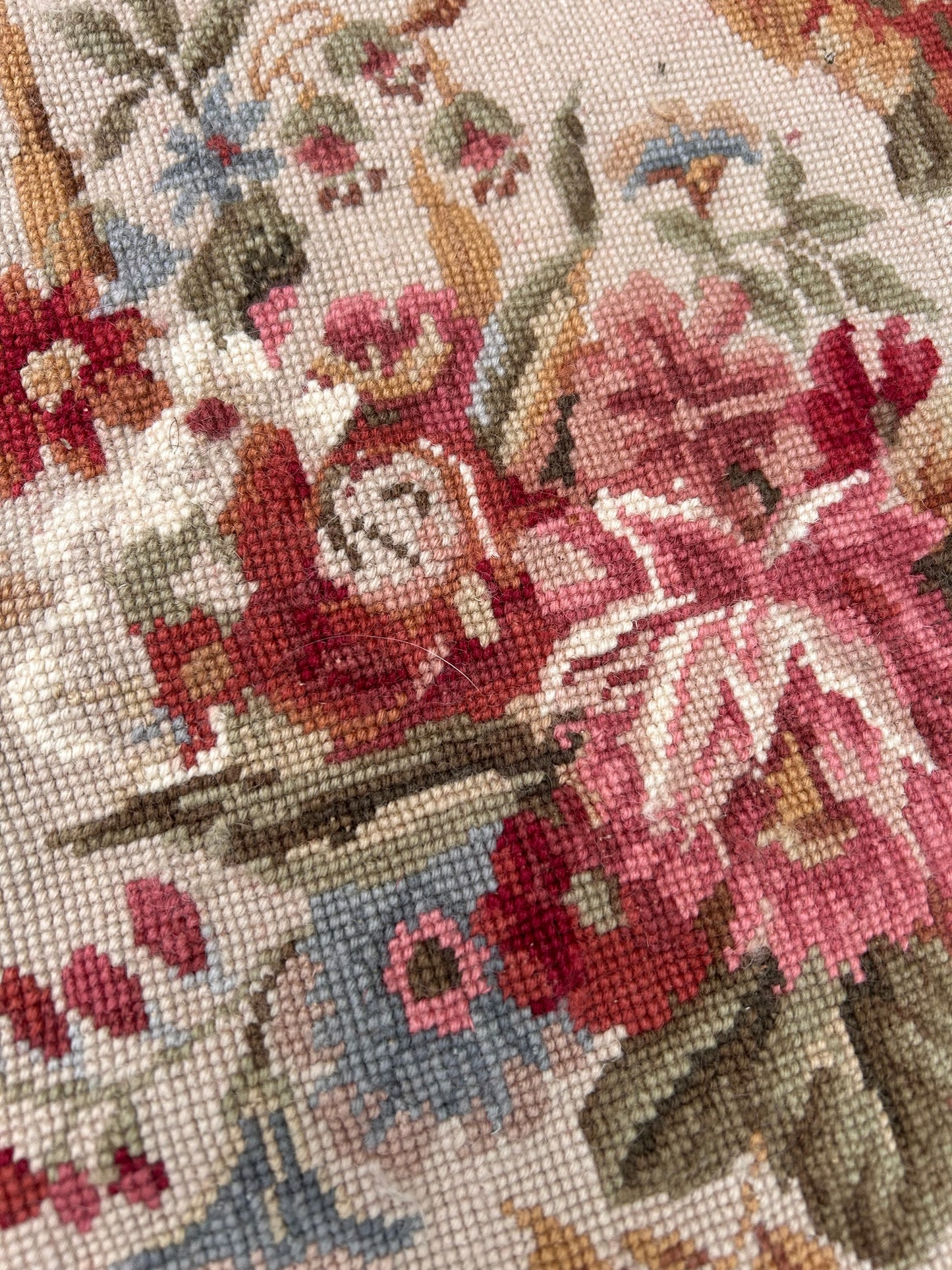 TAPESTRY RUG