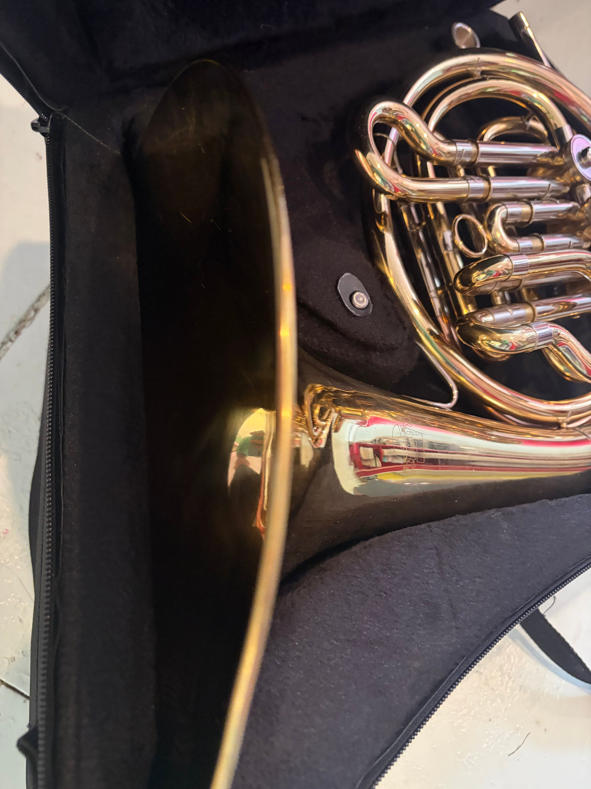 FRENCH HORN