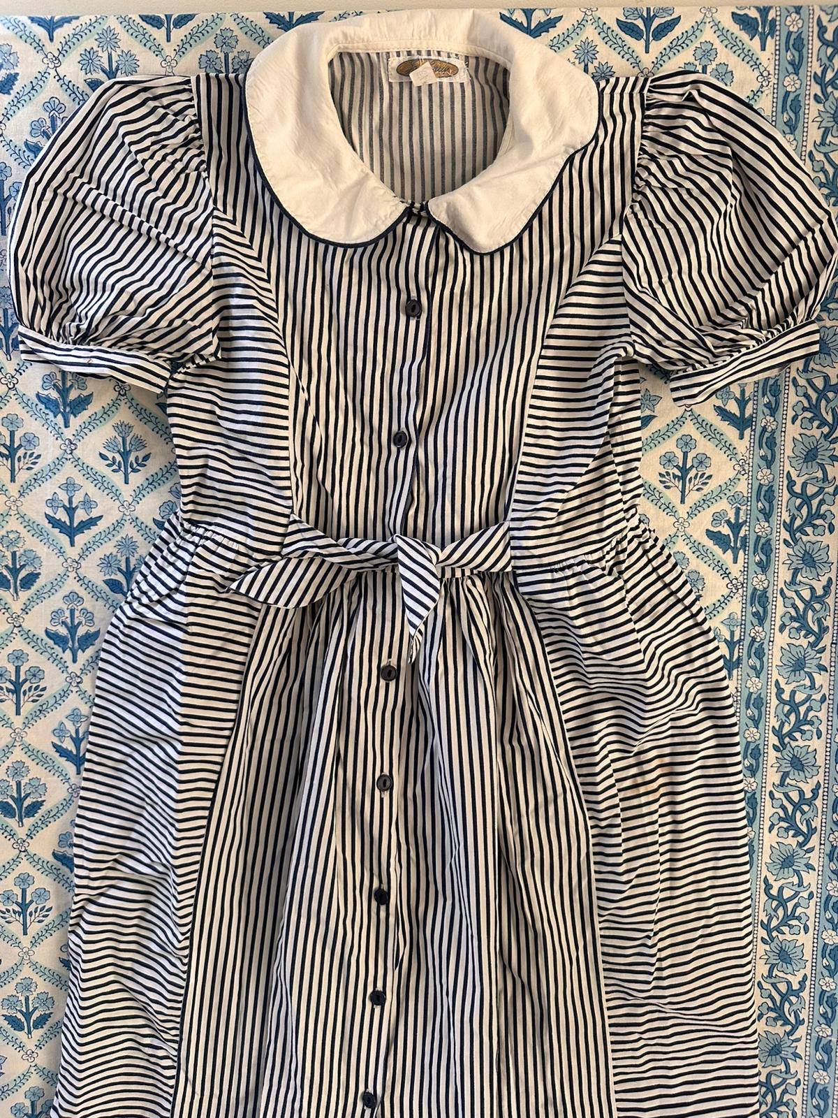 VINTAGE DRESS