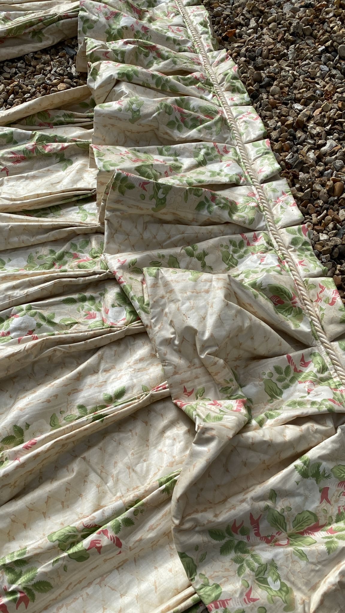 VINTAGE CURTAINS