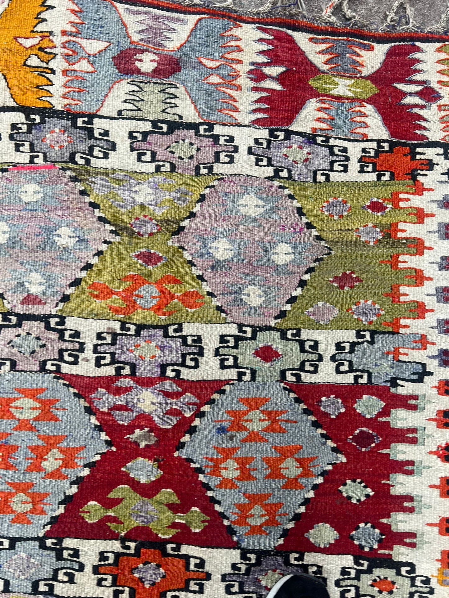 ANTIQUE KILIM
