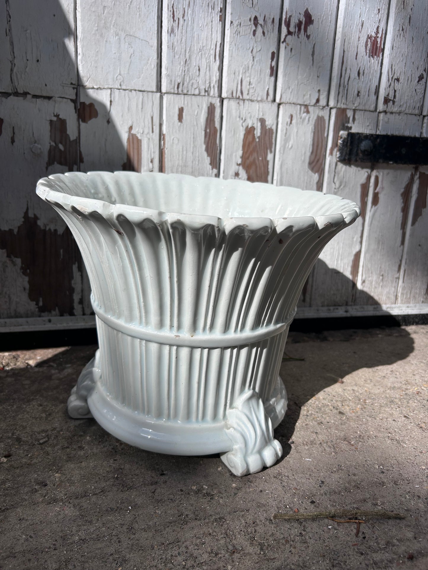 VAST PLANTER
