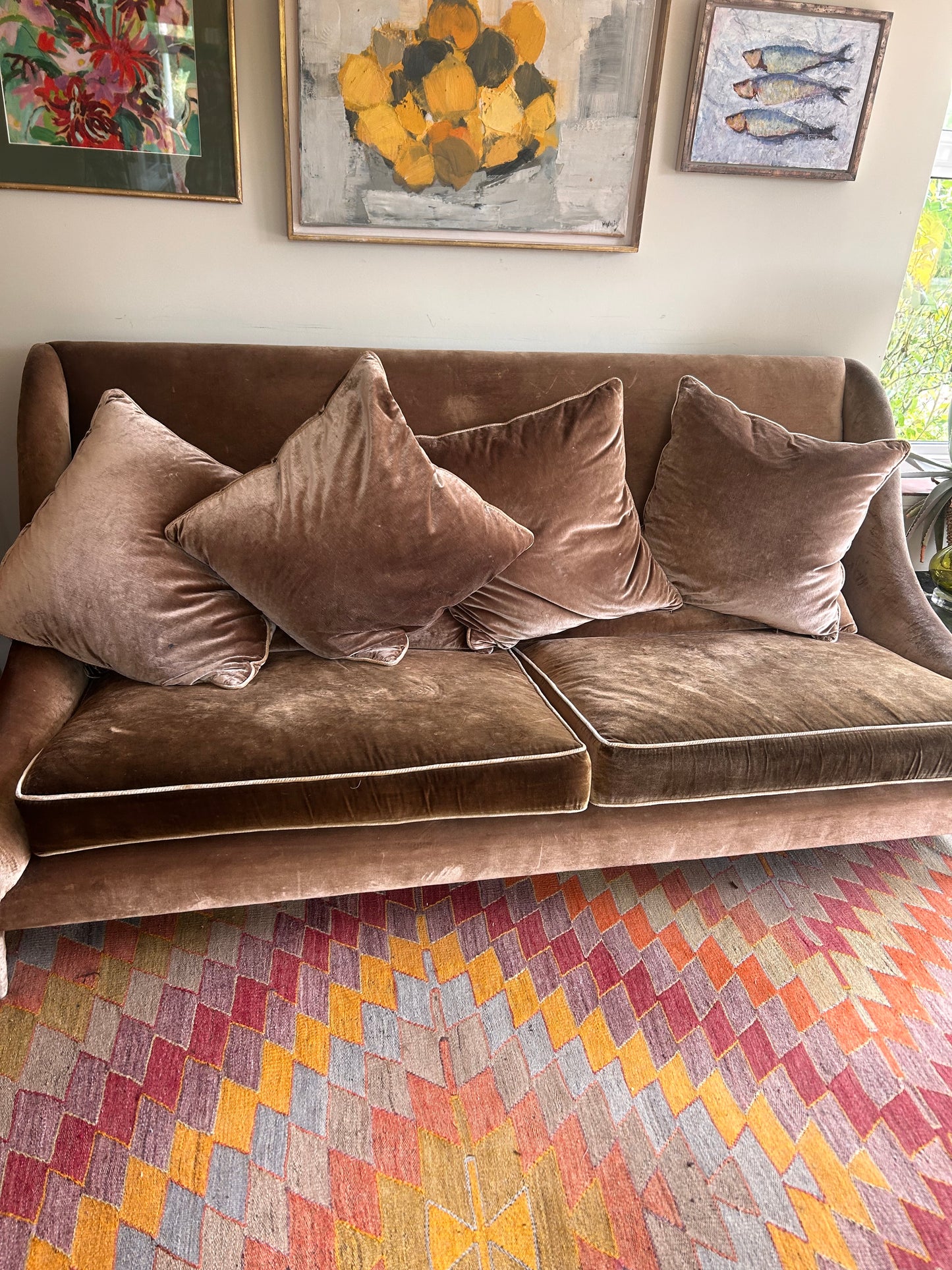 VELVET SOFA