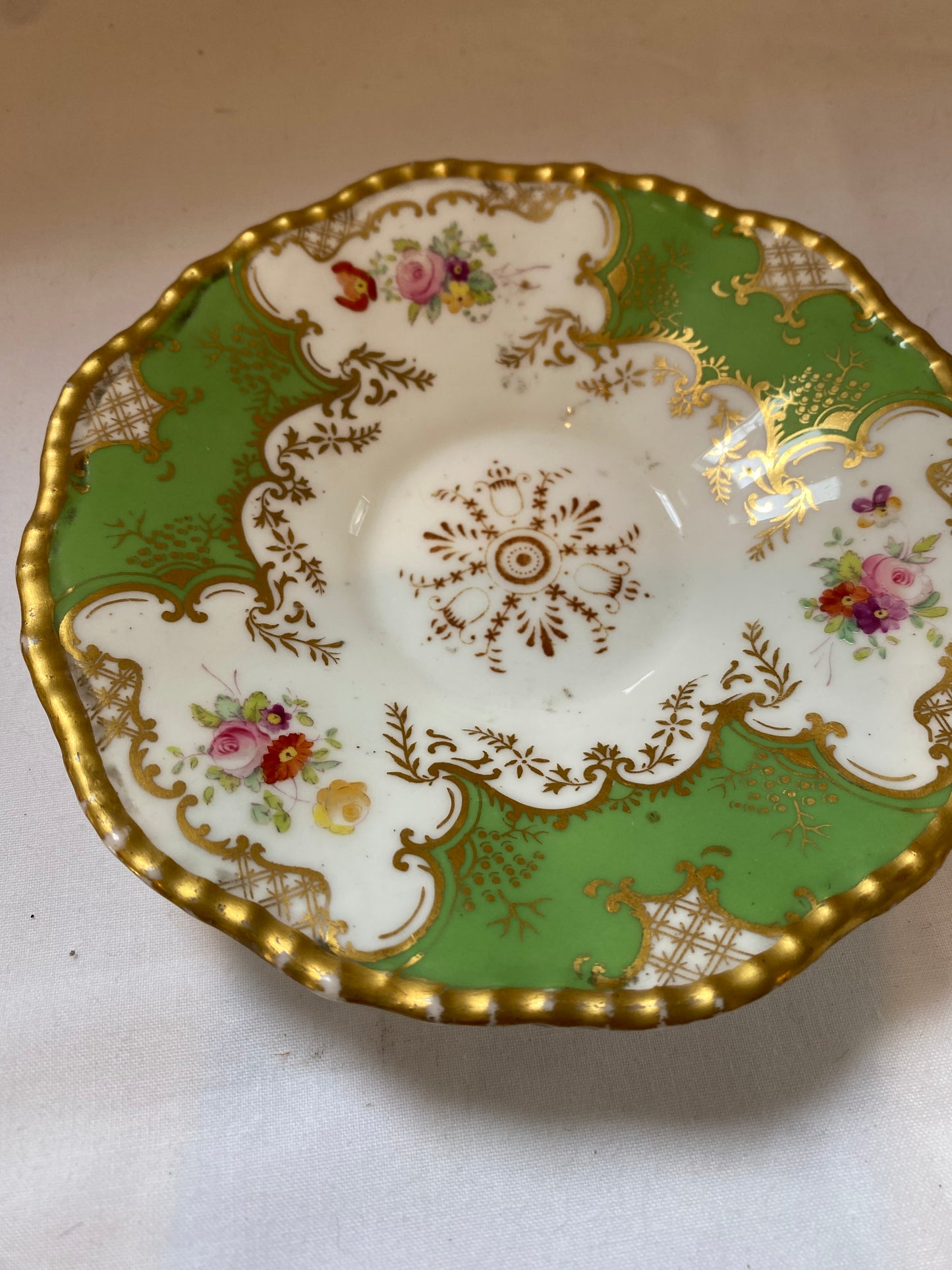 TEACUP & SAUCER