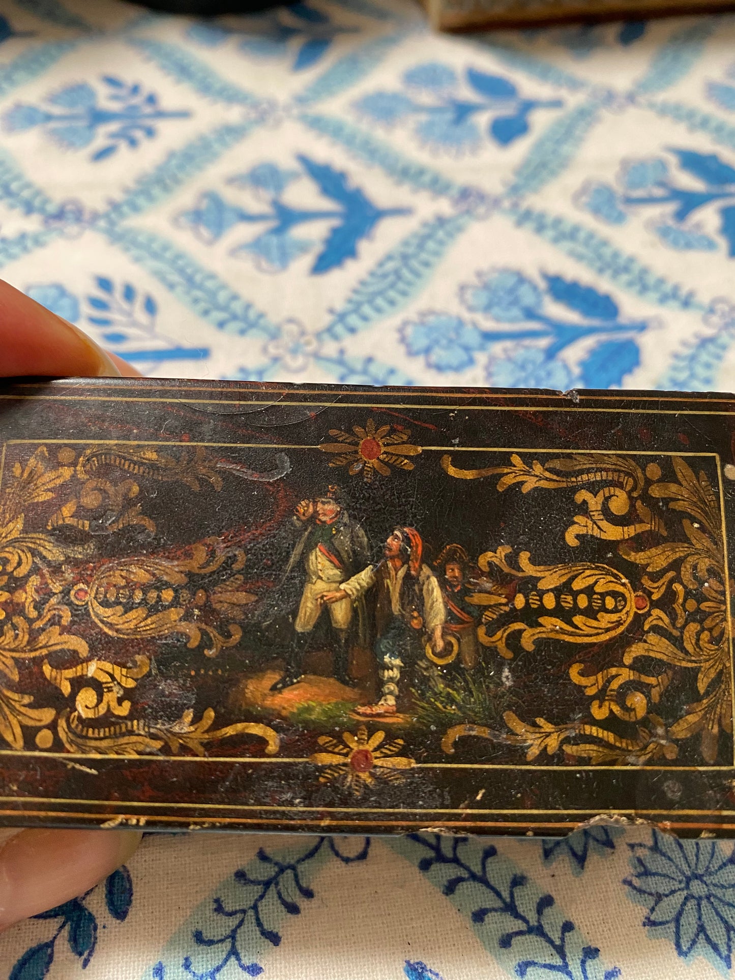 ANTIQUE BOXES