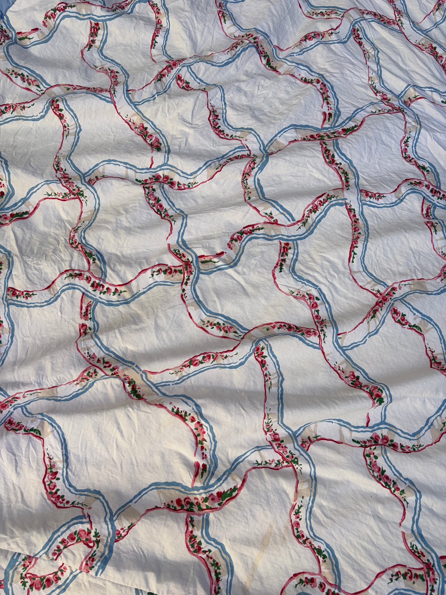 CIRCULAR CLOTH