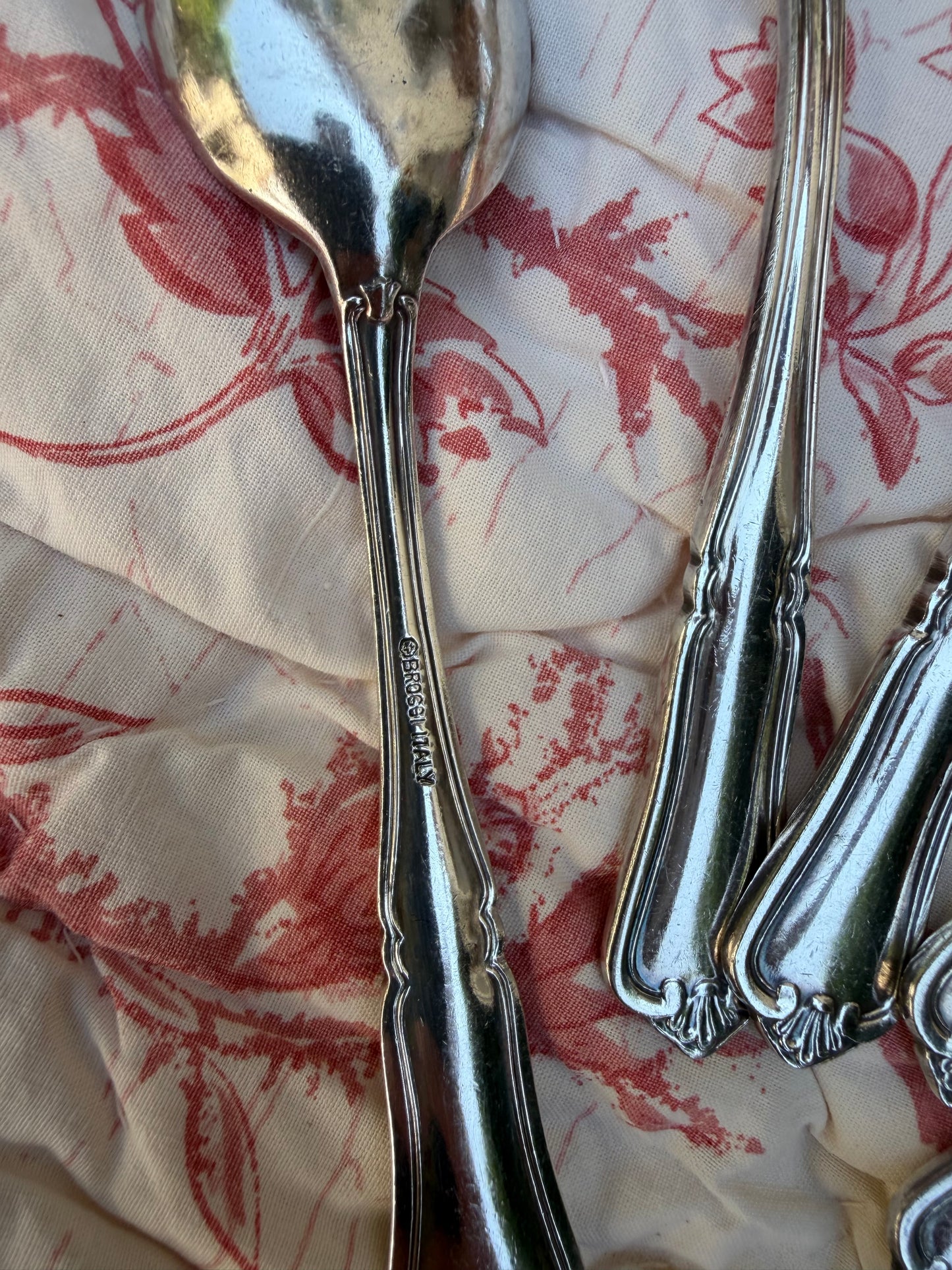 TEA SPOONS