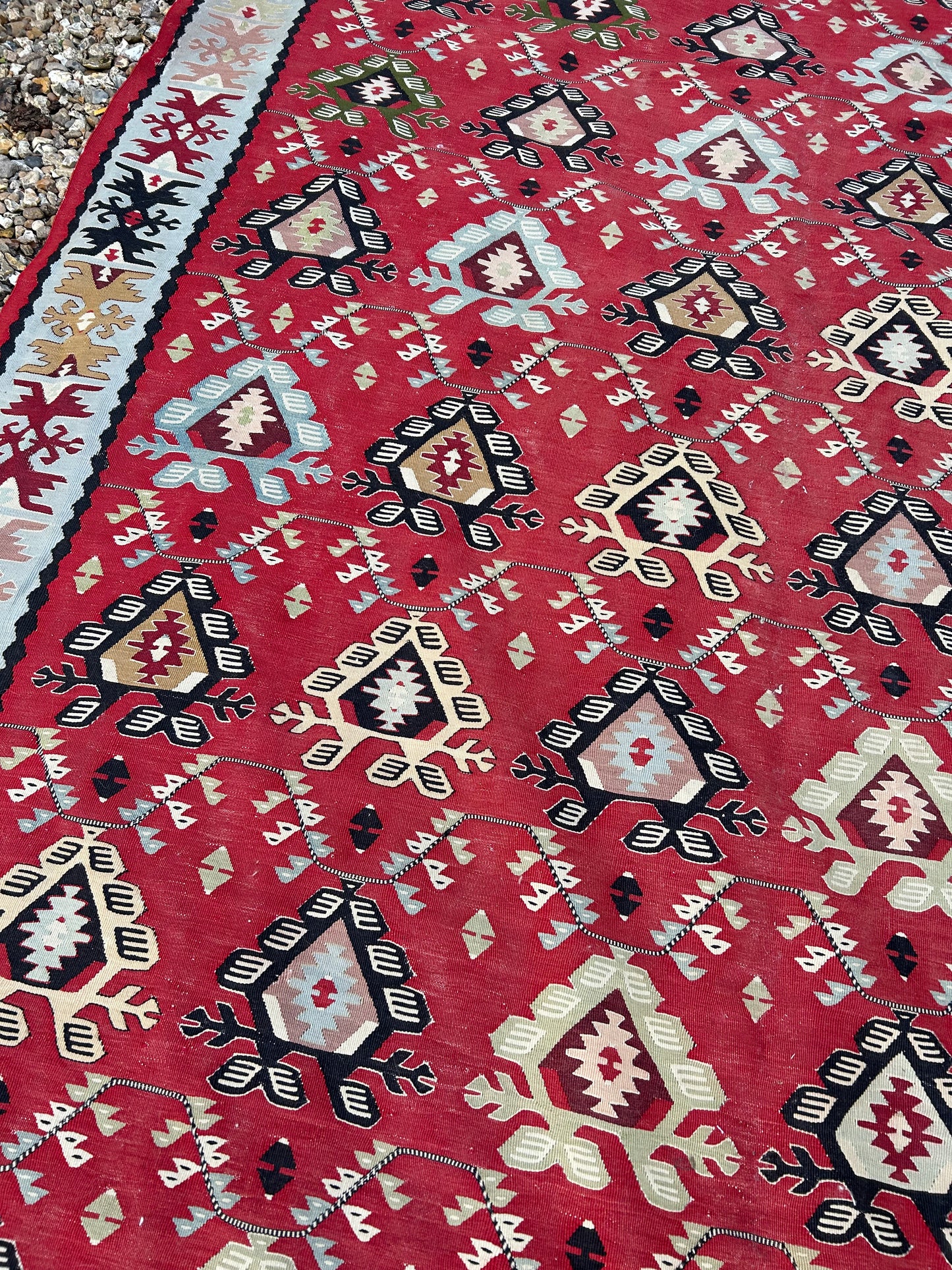 LARGE KILIM
