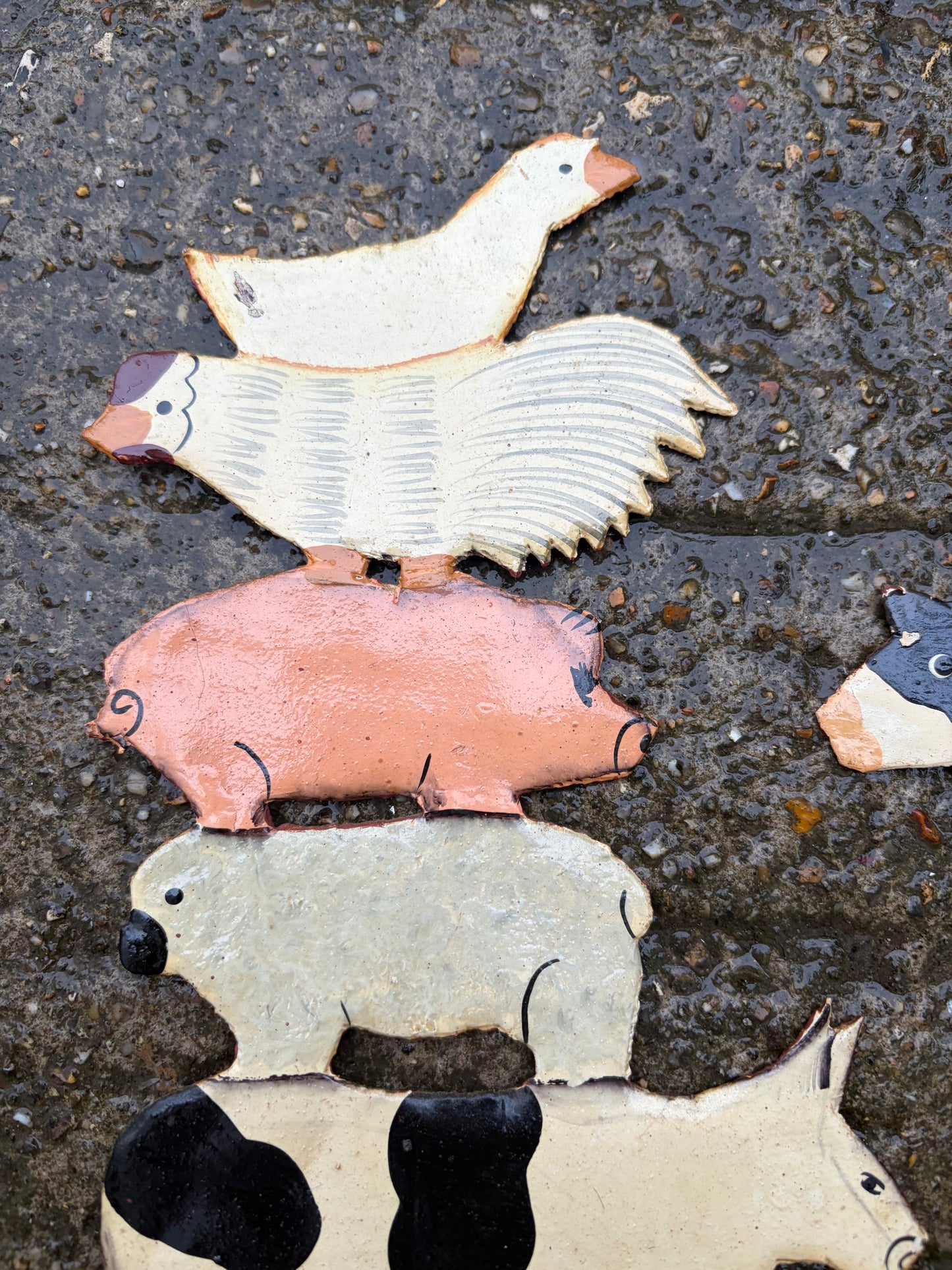 ANIMAL PEGS