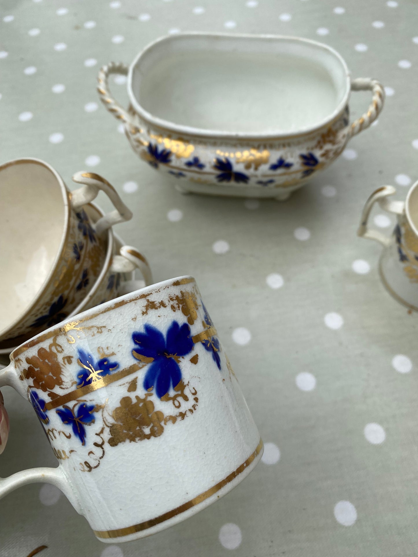CUPS AND TERRINE