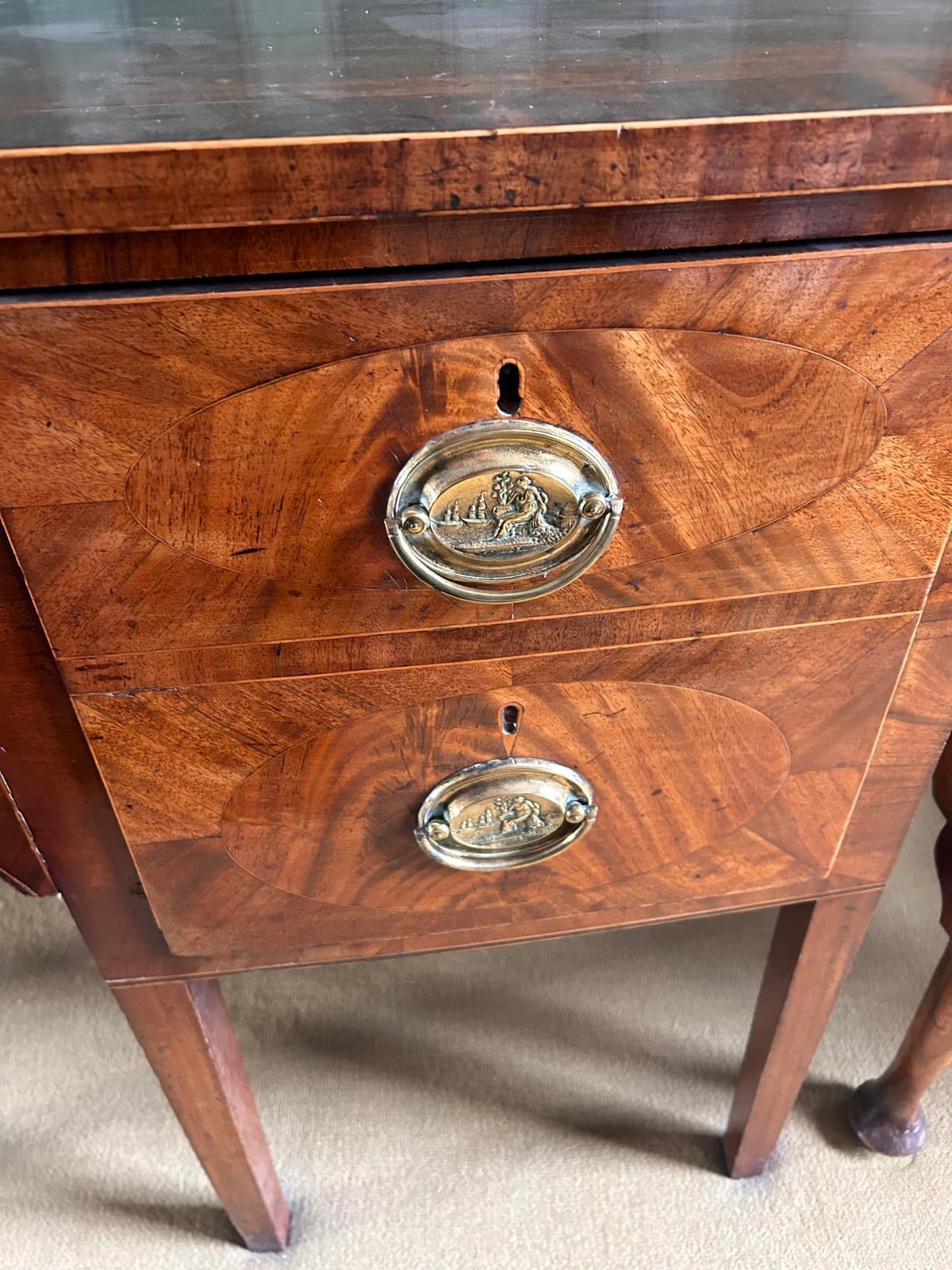 SIDEBOARD