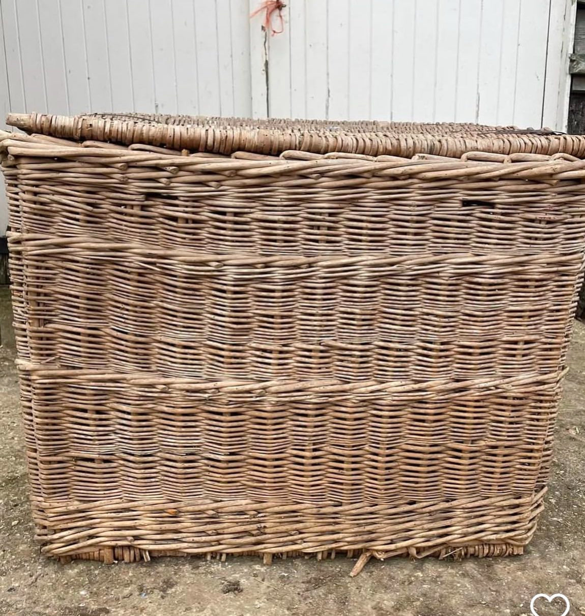 LOG BASKET