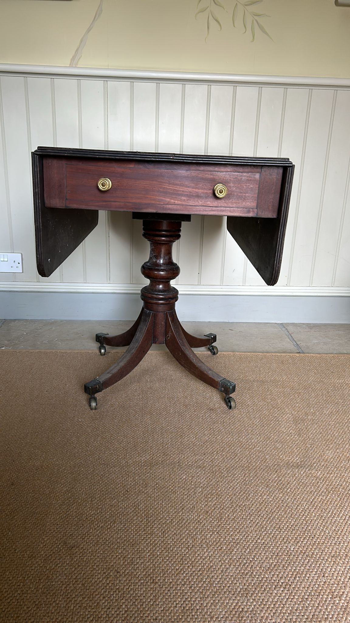 ANTIQUE TABLE