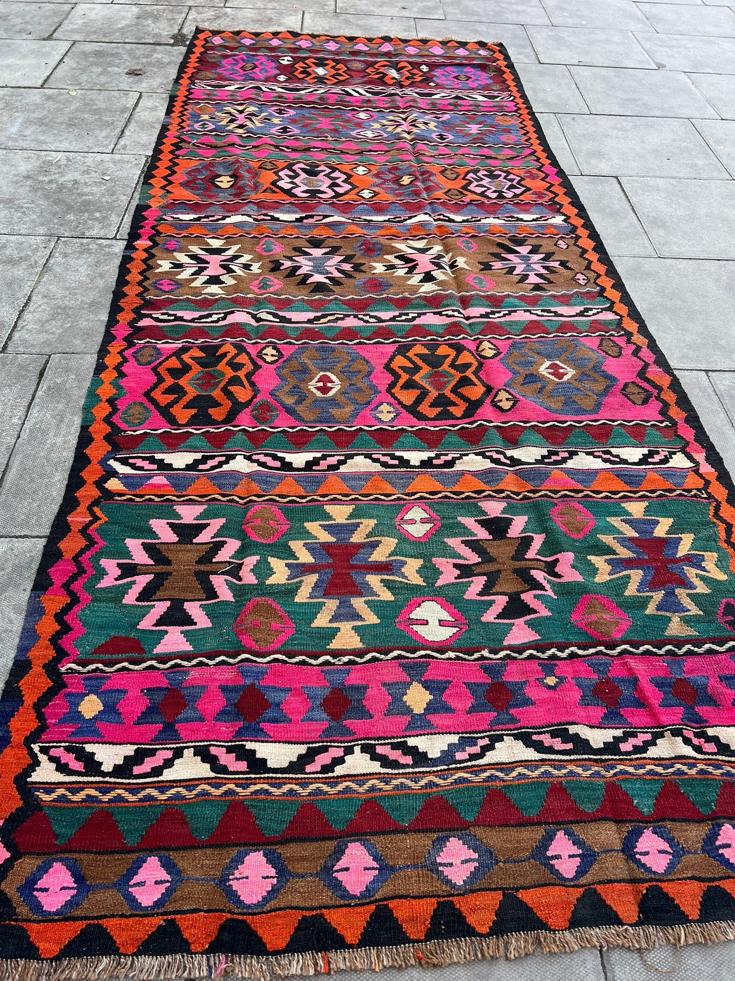 KILIM RUG