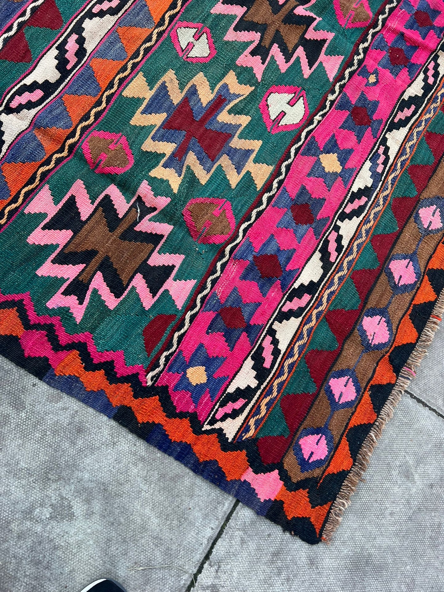 KILIM RUG