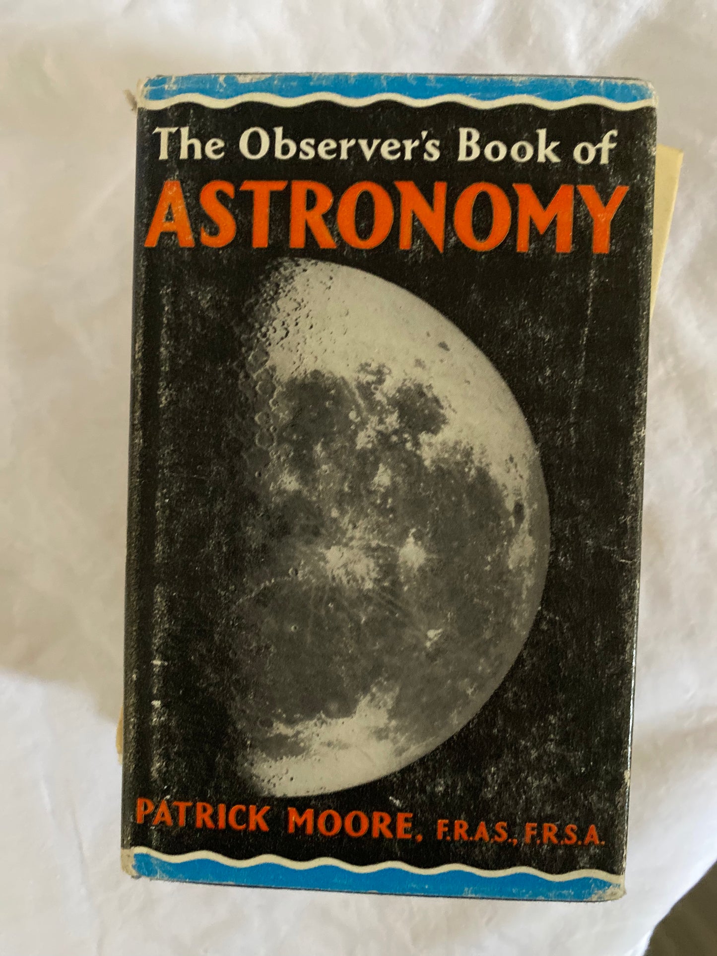 4 X OBSERVER BOOKS