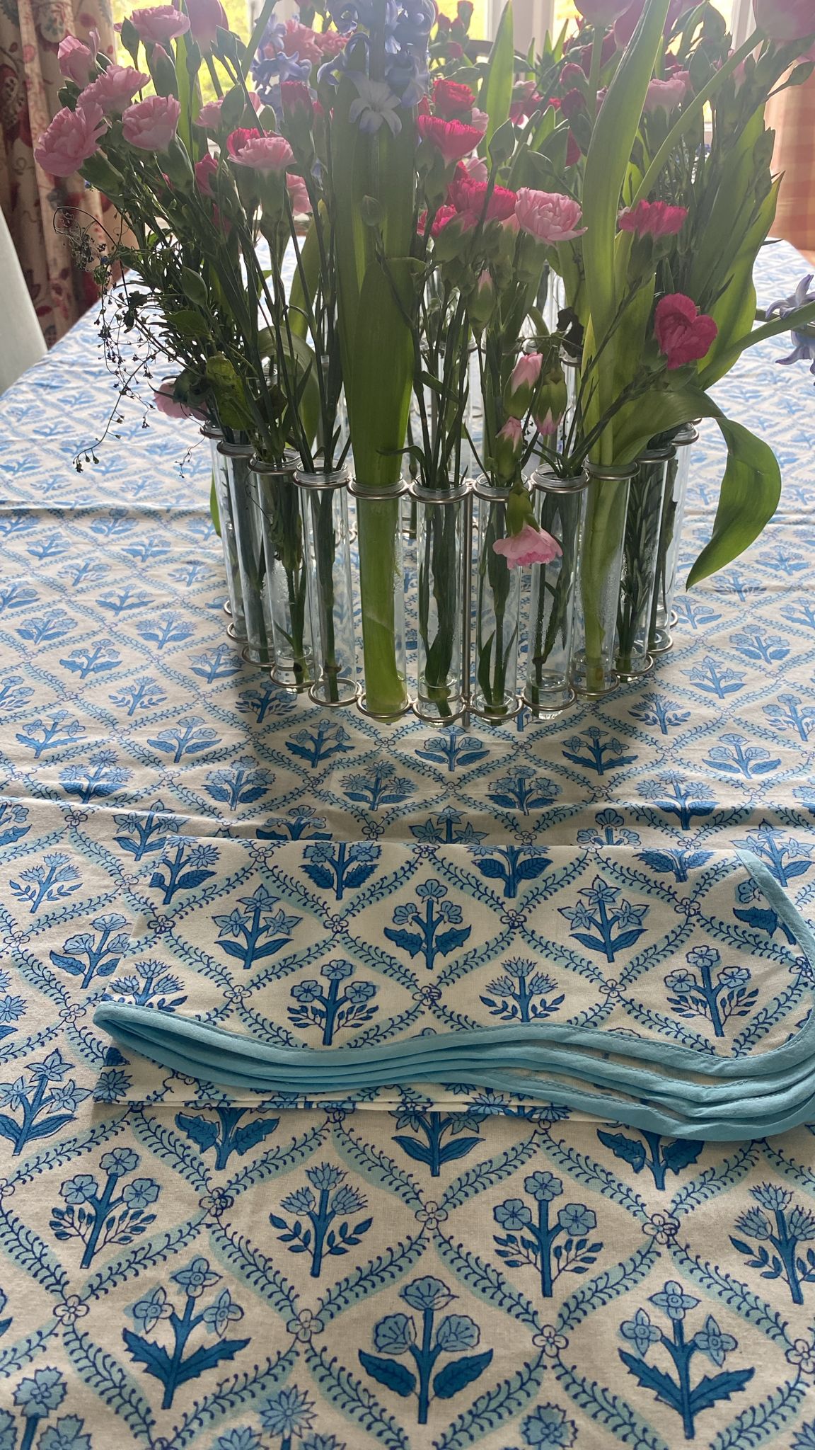 BLUE TABLECLOTH