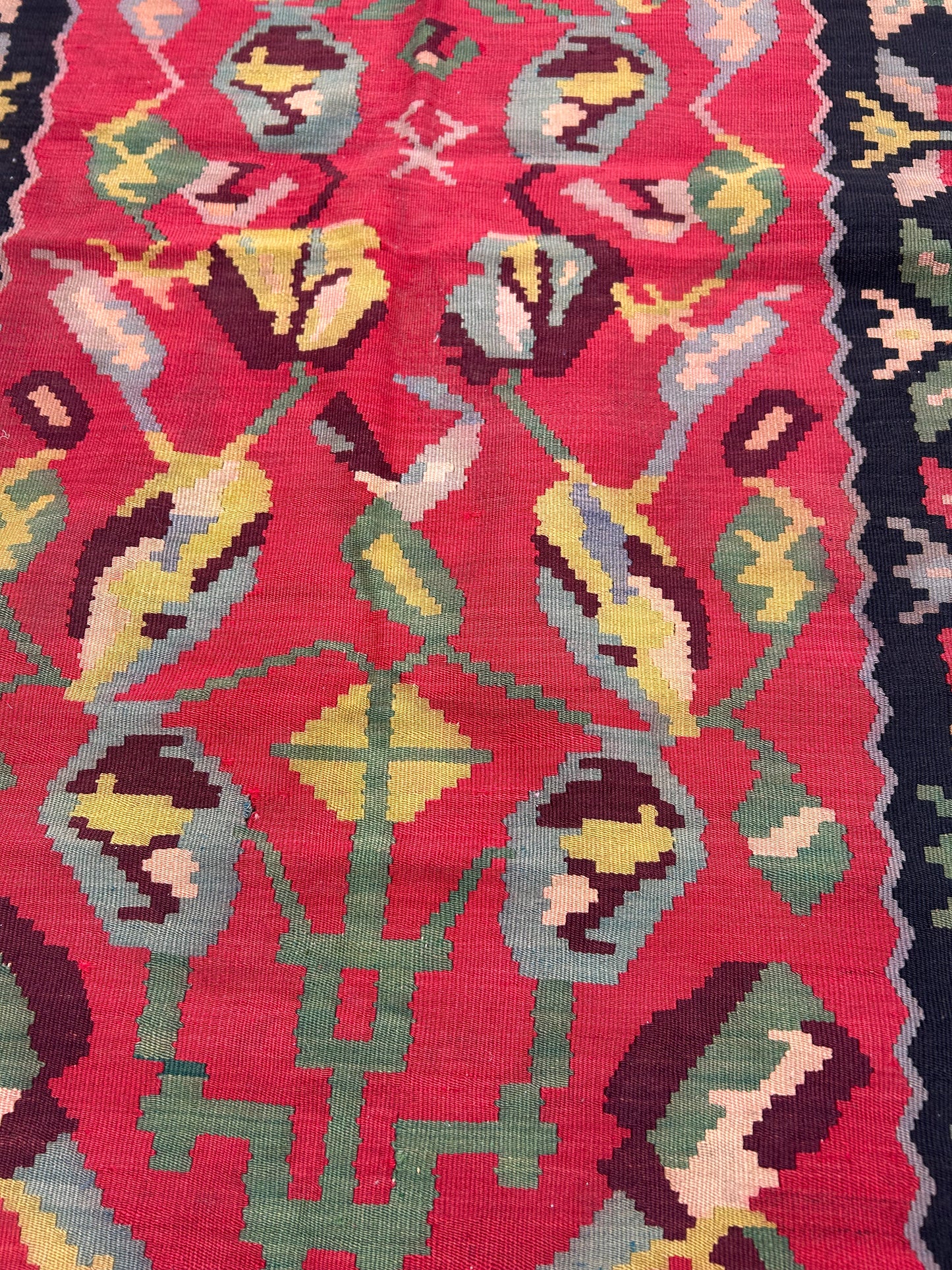 MOLDOVIAN KILIM