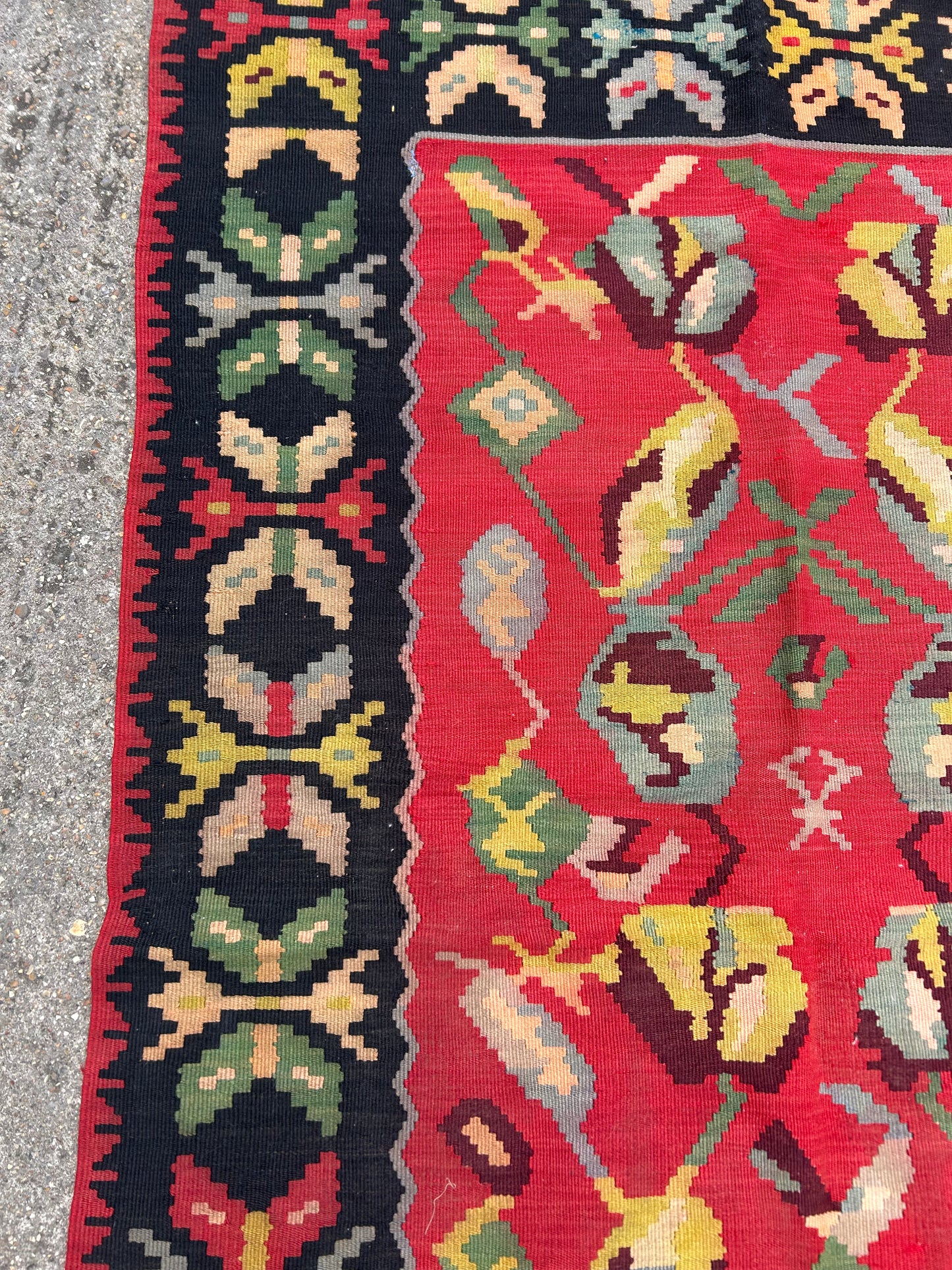 MOLDOVIAN KILIM