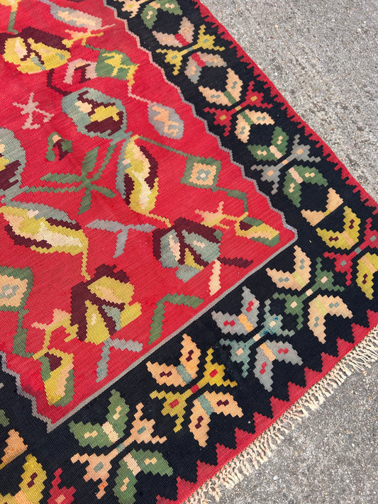 MOLDOVIAN KILIM