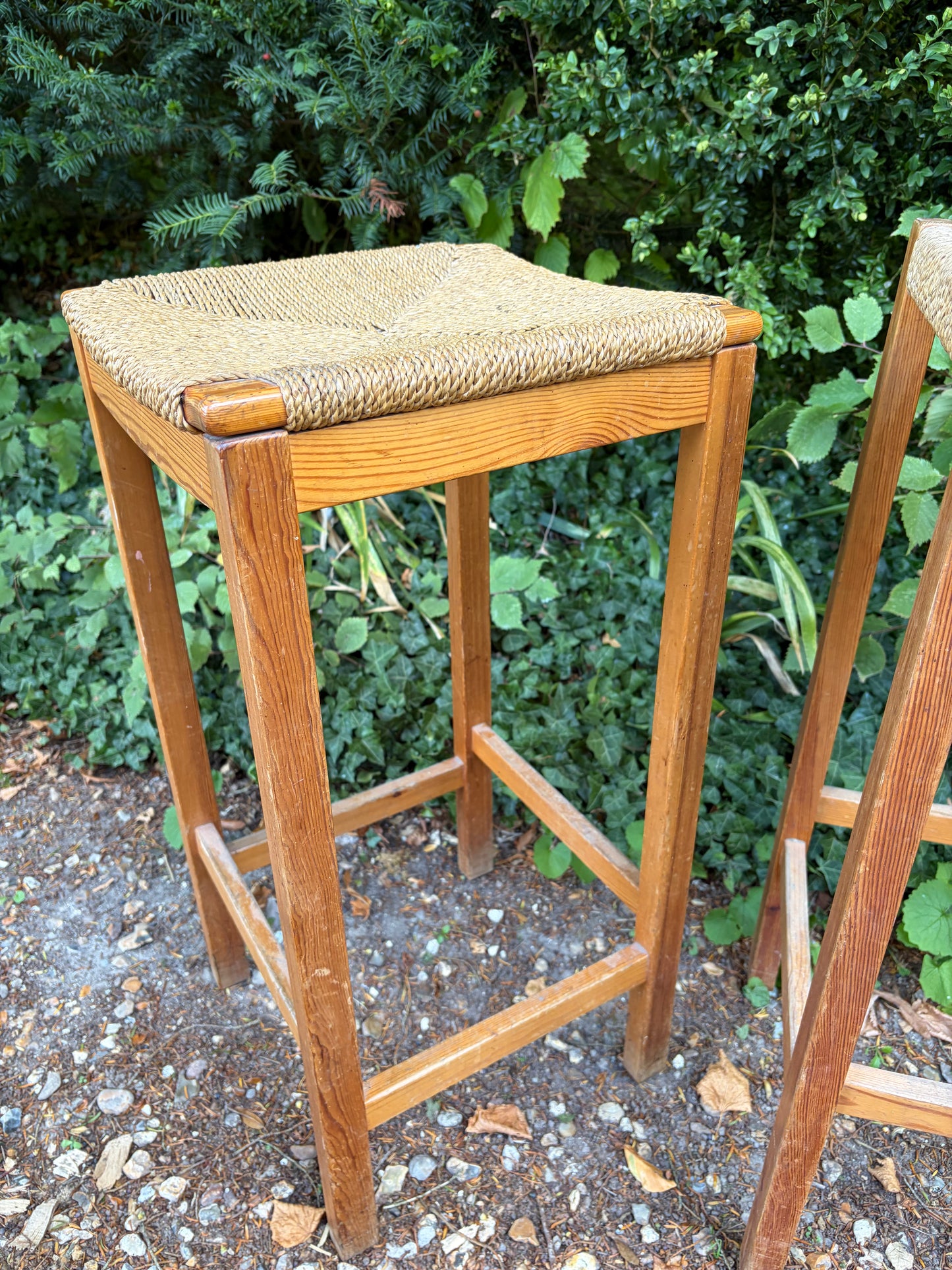 BAR STOOLS