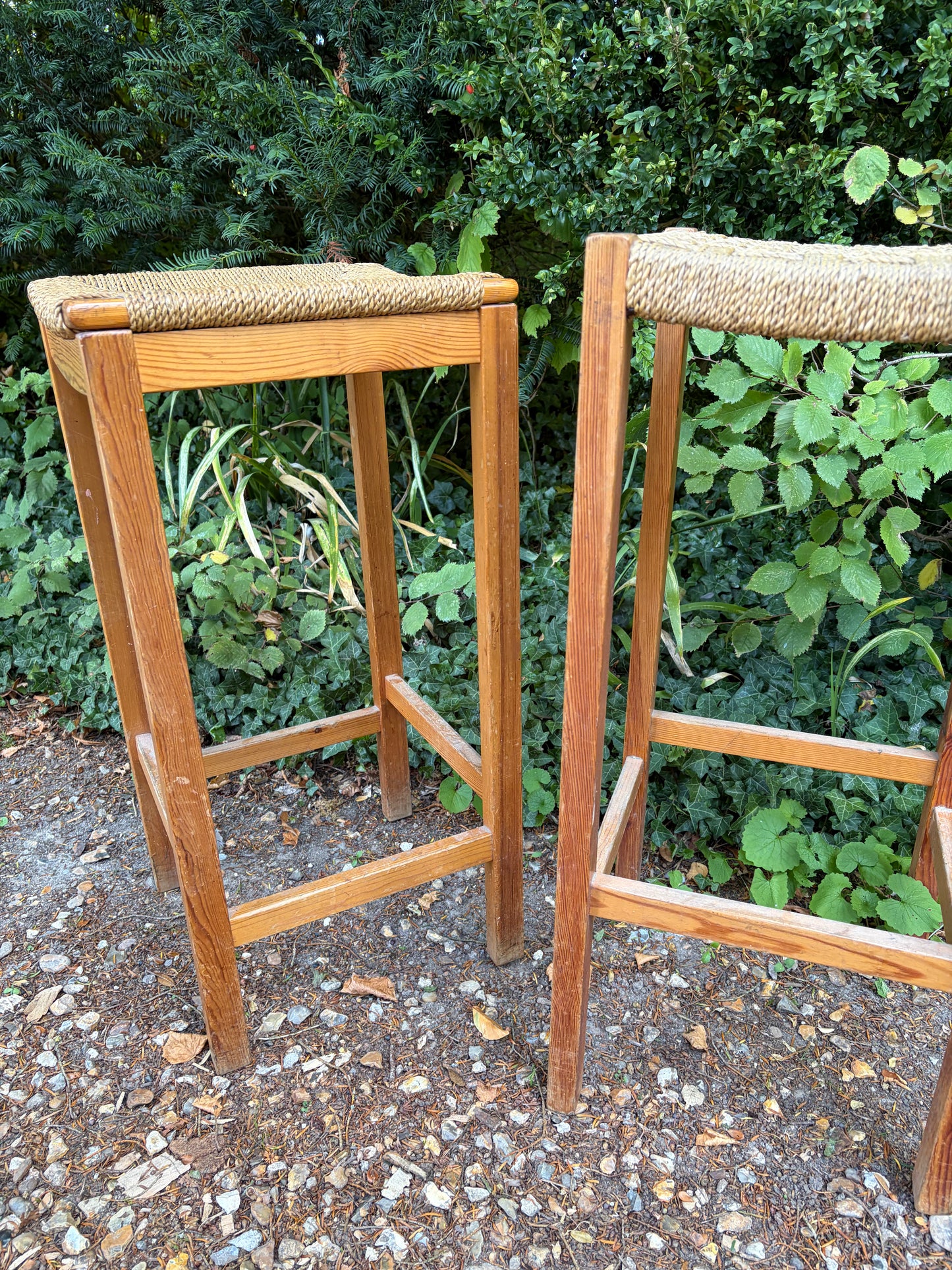 BAR STOOLS