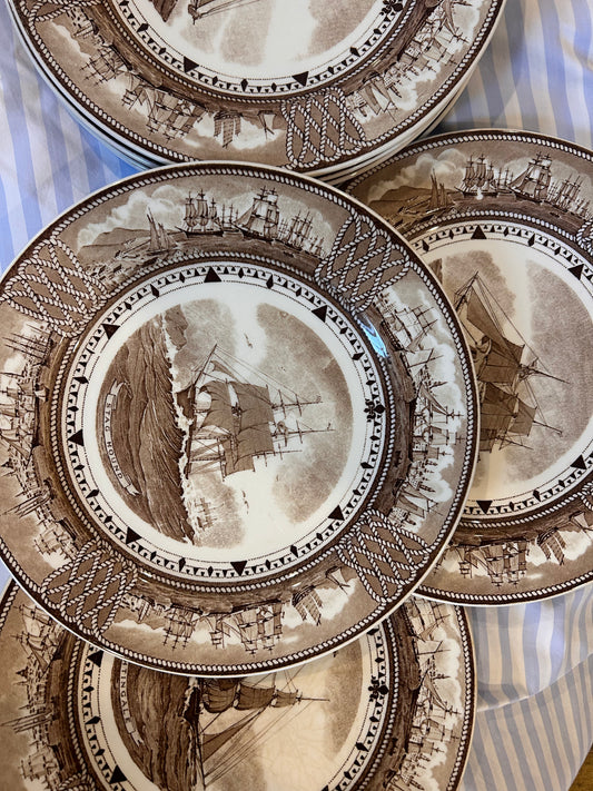 COLLECTION OF 8 PLATES