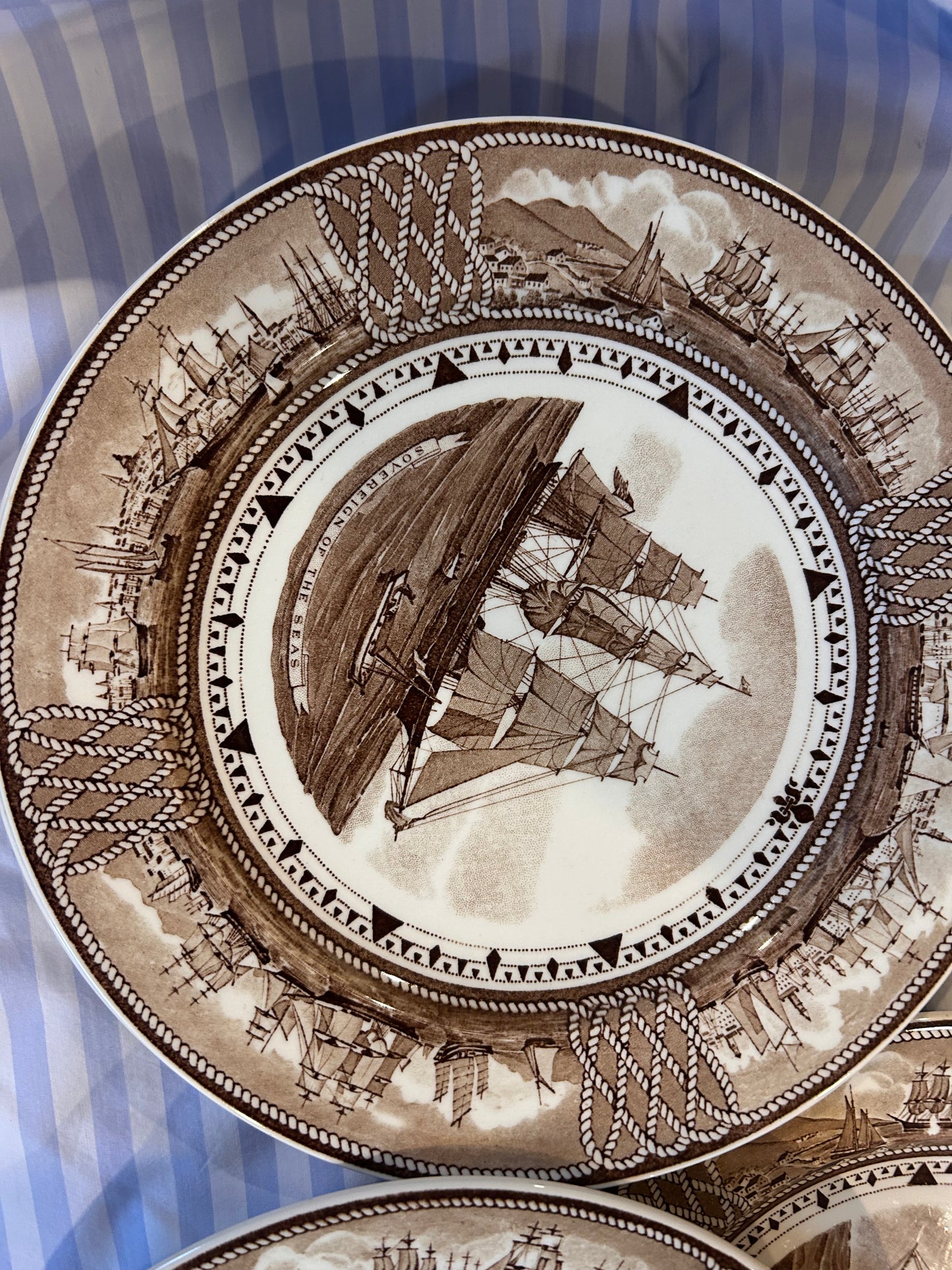 COLLECTION OF 8 PLATES