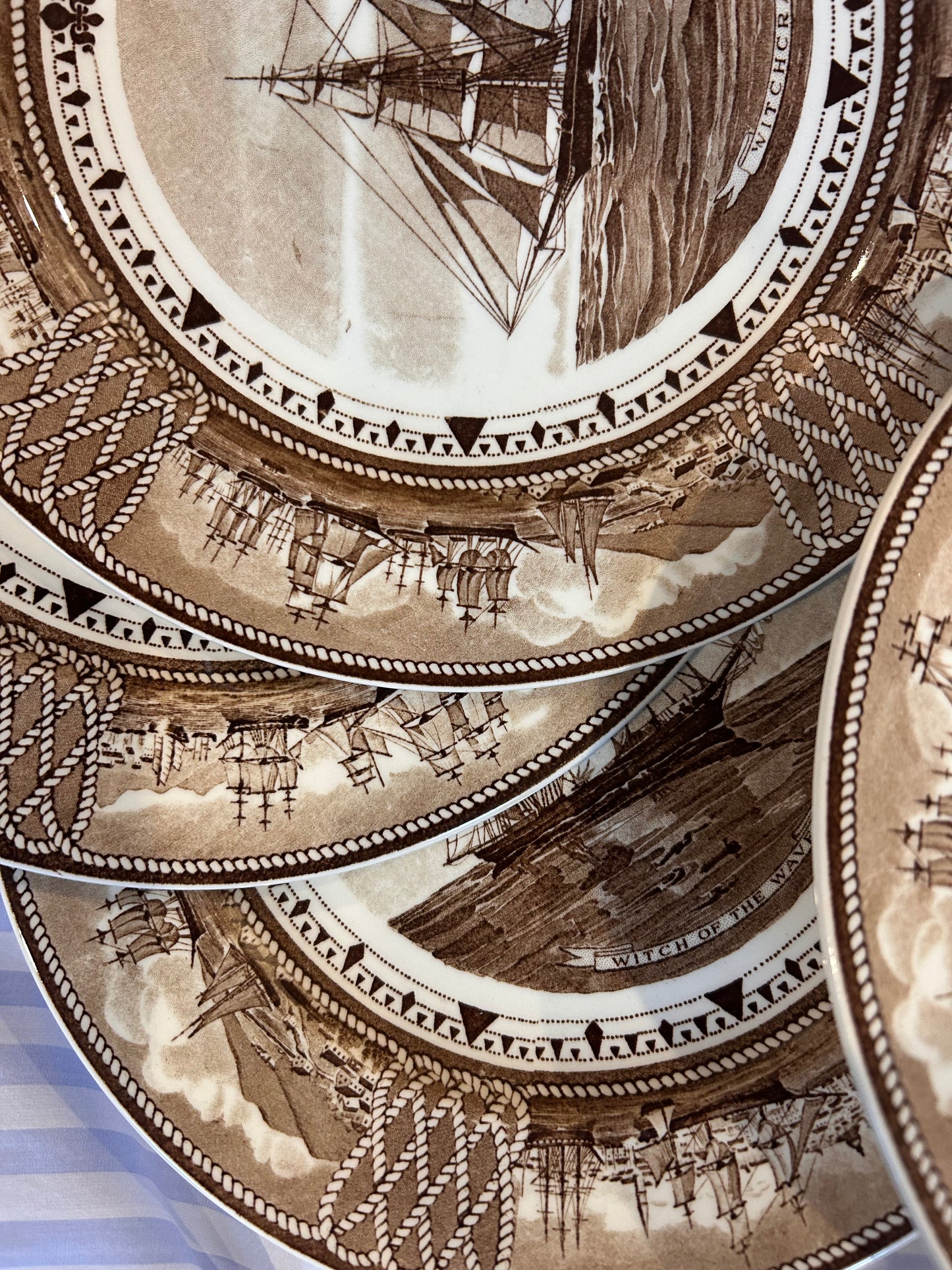COLLECTION OF 8 PLATES
