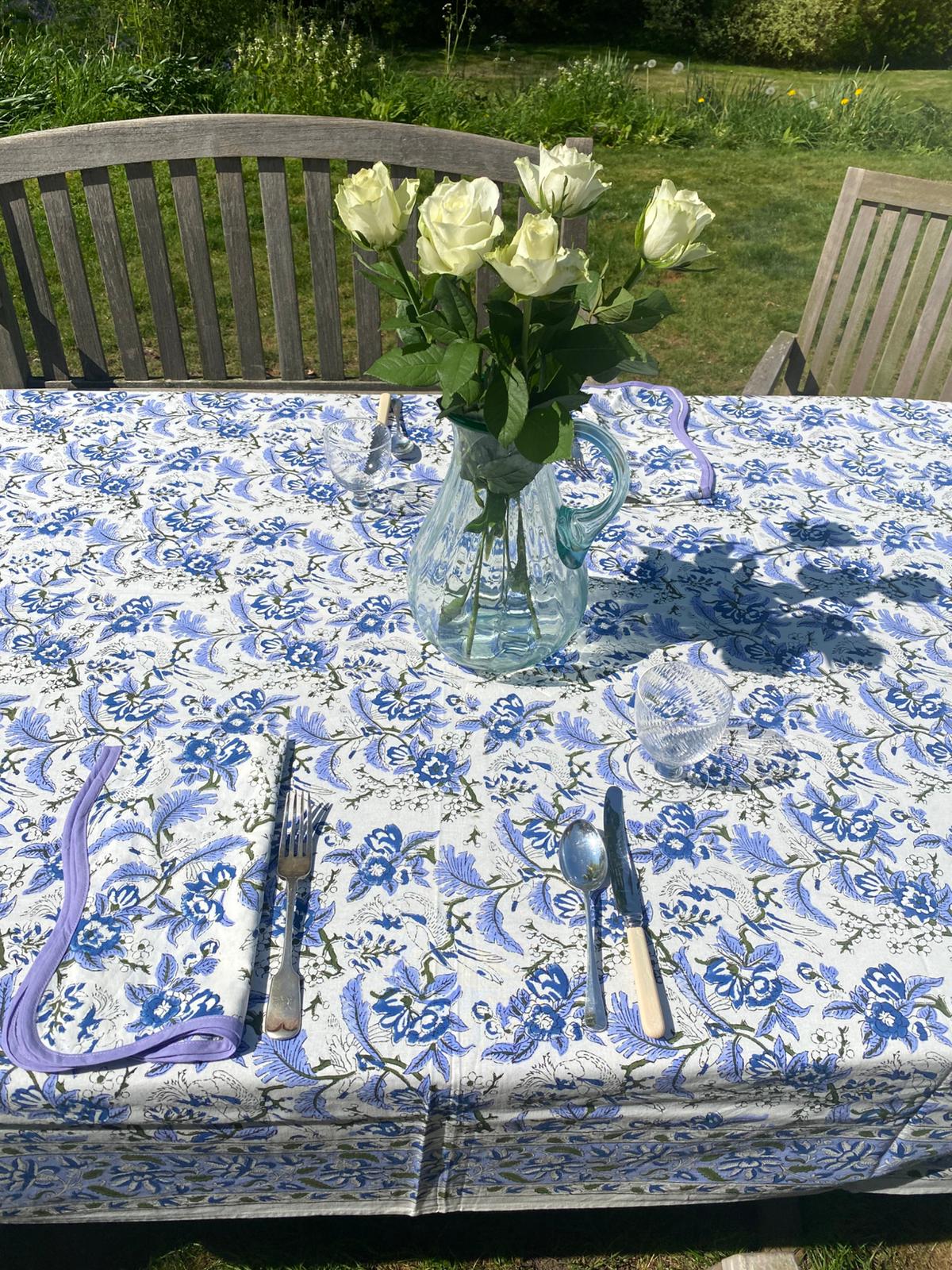 TABLECLOTH