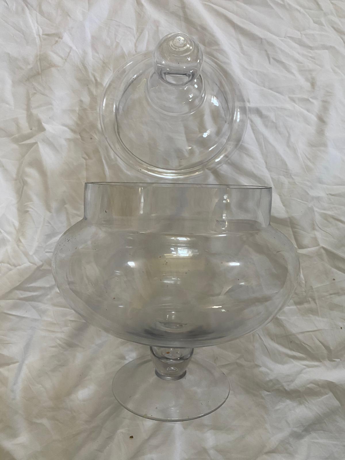 GLASS JAR AND LID