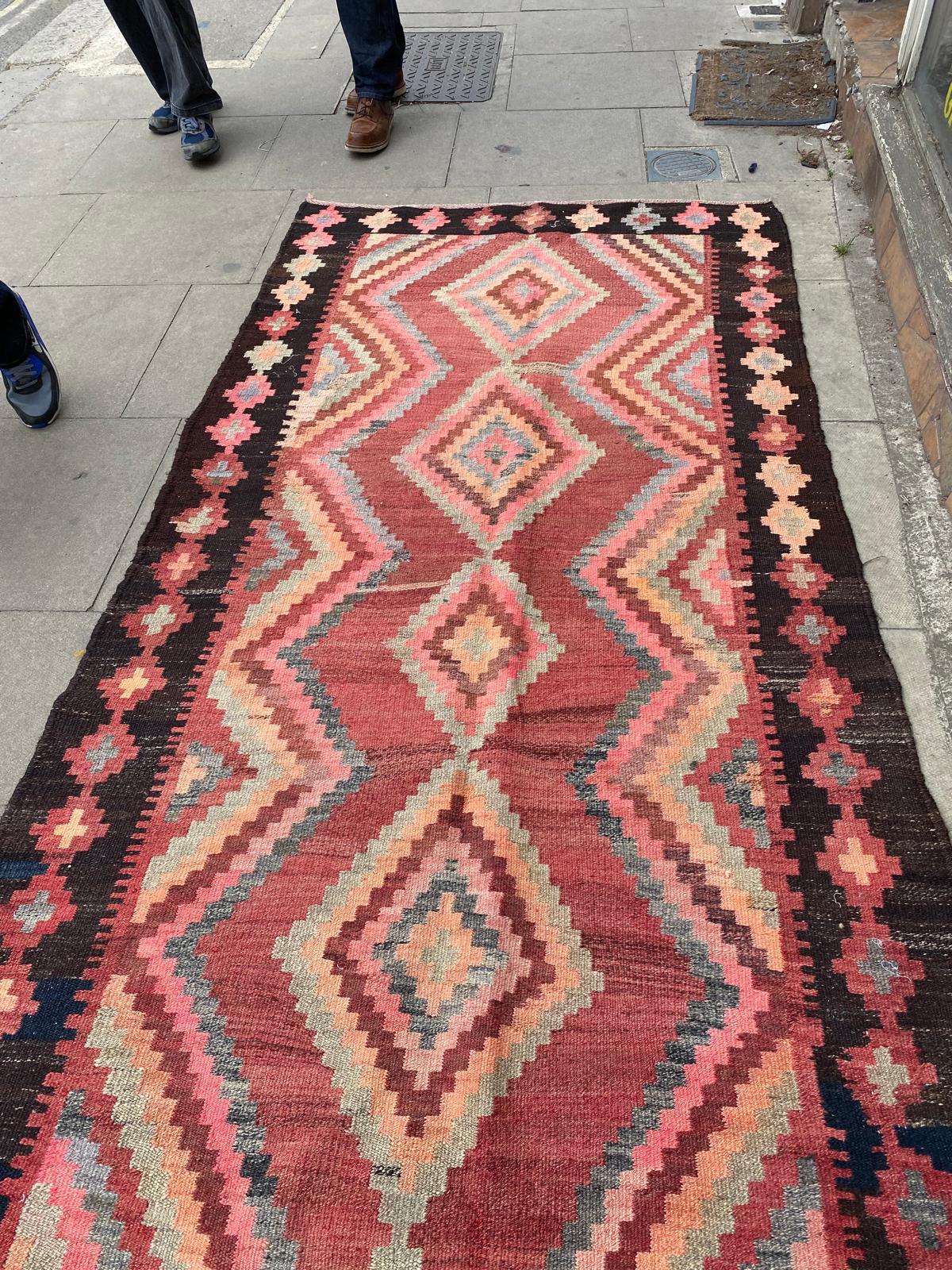 KILIM PINK