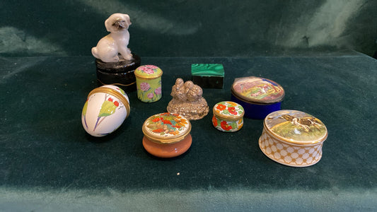 BOXES & ORNAMENTS
