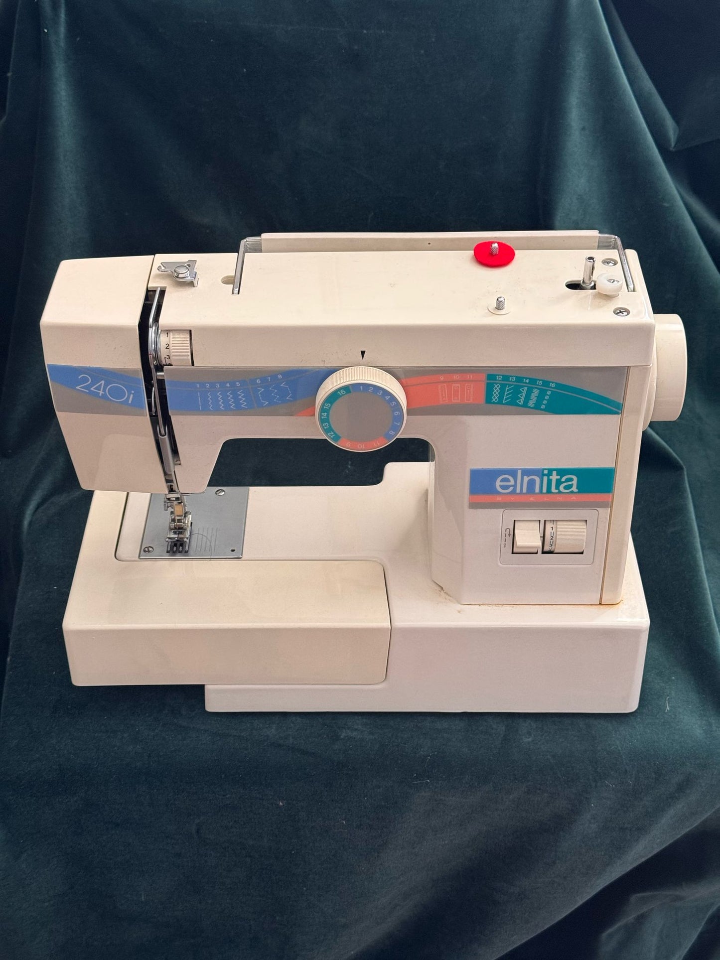 SEWING MACHINE