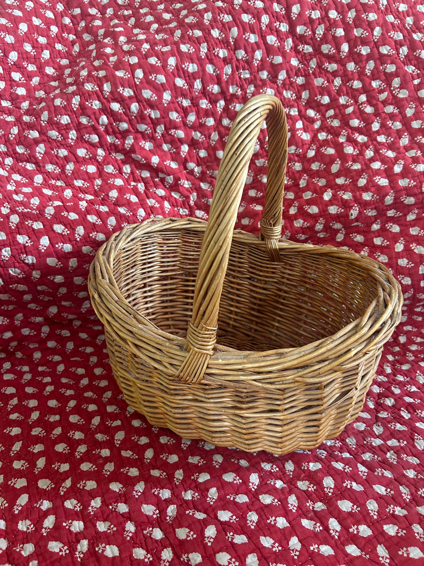 SWEET BASKET